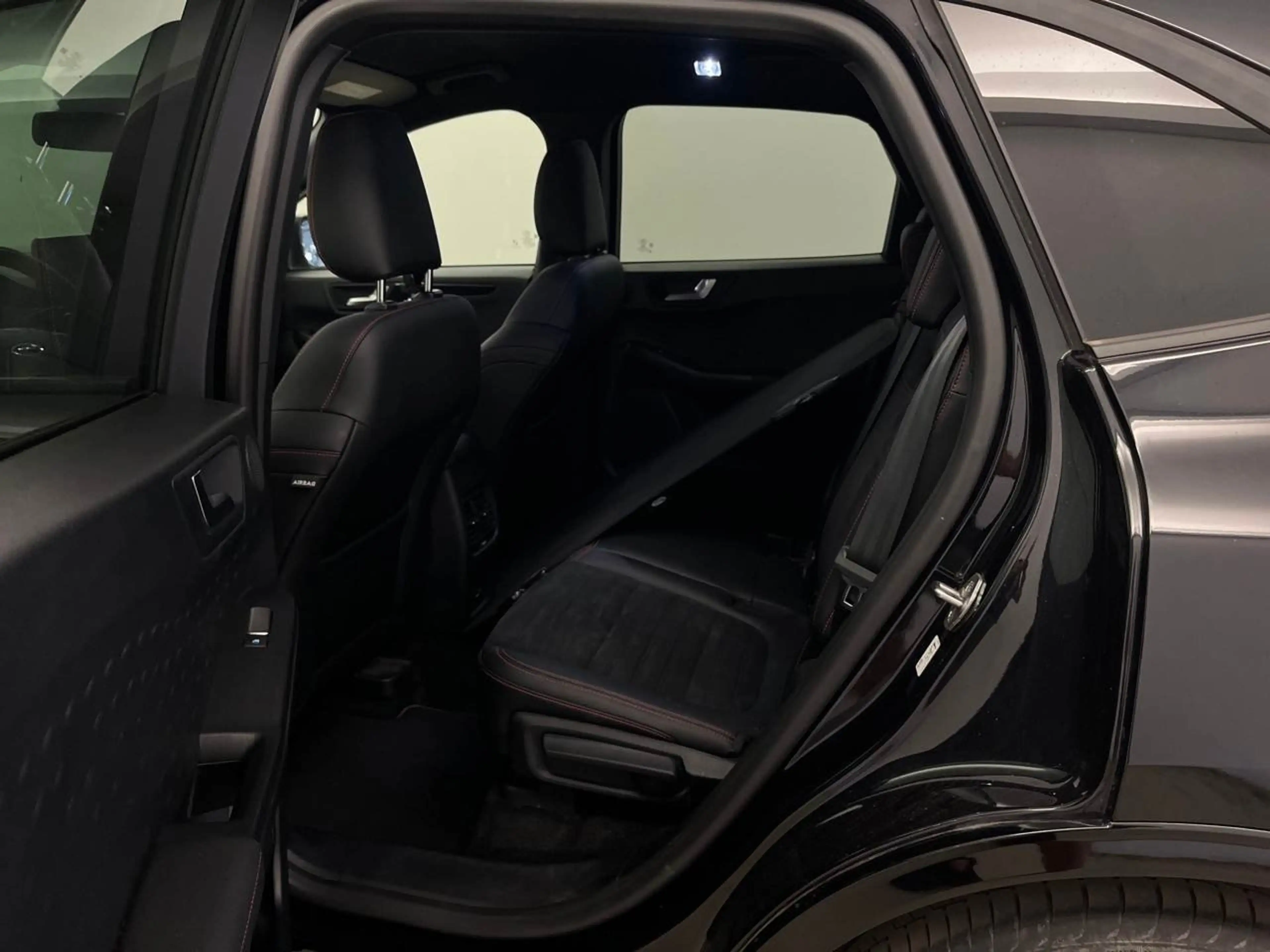 Ford Kuga 2.0 EcoBlue ST-Line X B&O AHK SpoSi StHz — photo 10