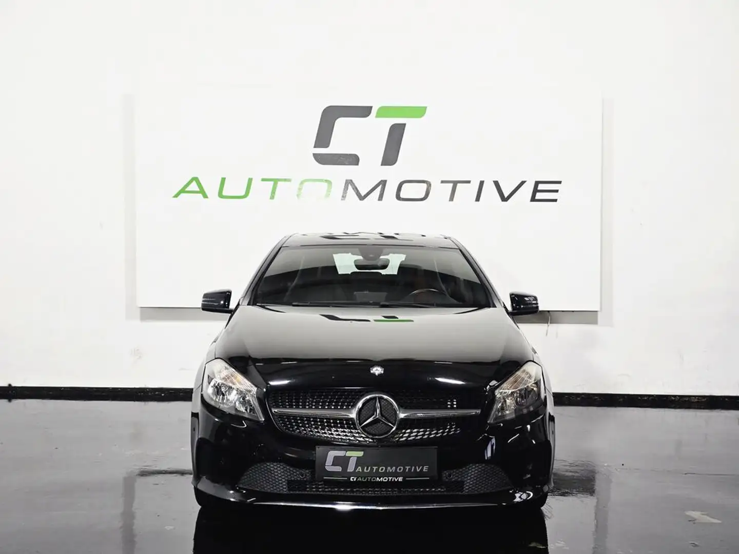 Mercedes-Benz A 180 Aut. Schwarz - 2