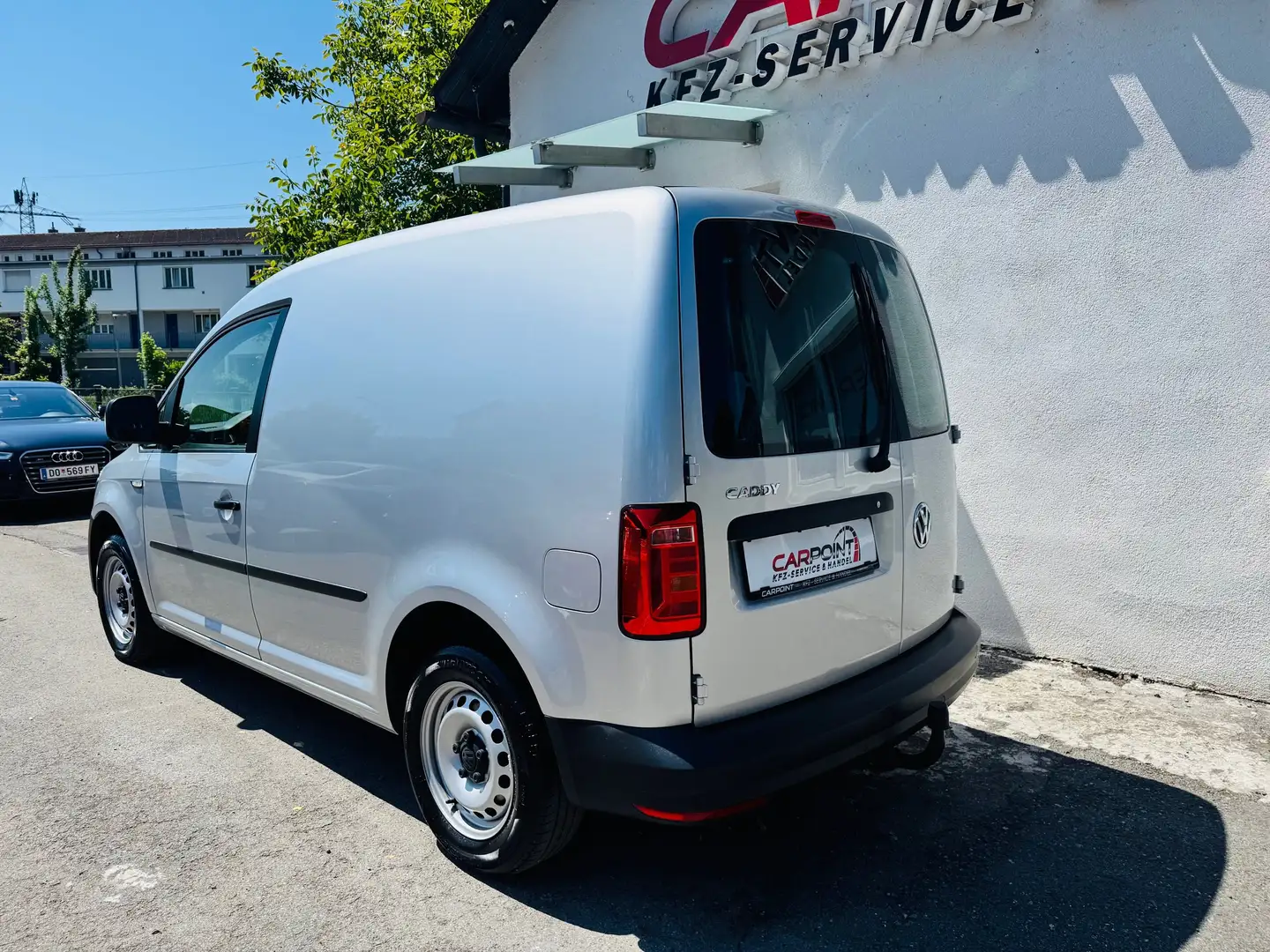 Volkswagen Caddy Kasten 2,0 TDI* Nur 22000 Km* MwSt. Ausweisbar* Grau - 2