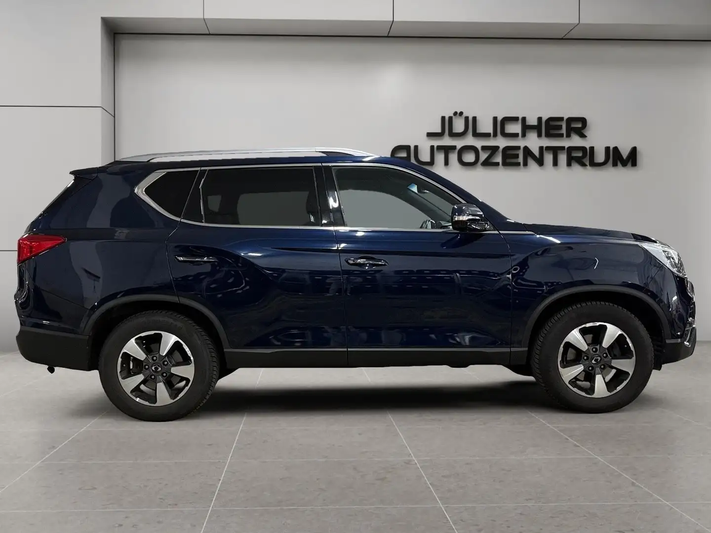 SsangYong Rexton 2.2 Diesel e-XDi 220 Sapphire 4WD AT Ahk Schwarz - 2