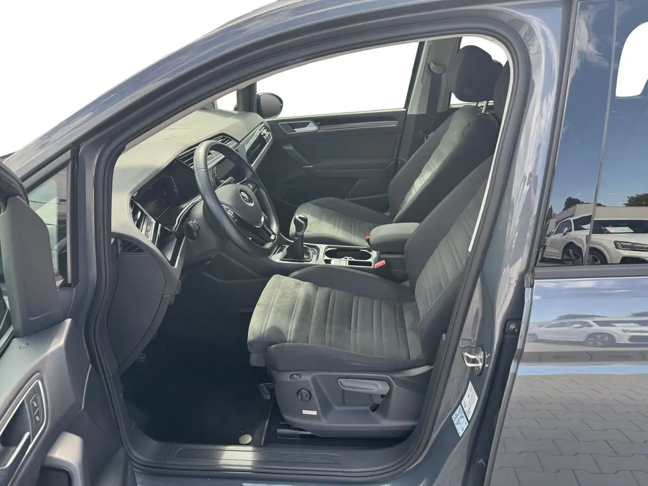 Volkswagen Touran Highline 1.5 TSI, R-LINE/7-SITZE/LED/KAM/, миниатюра 5