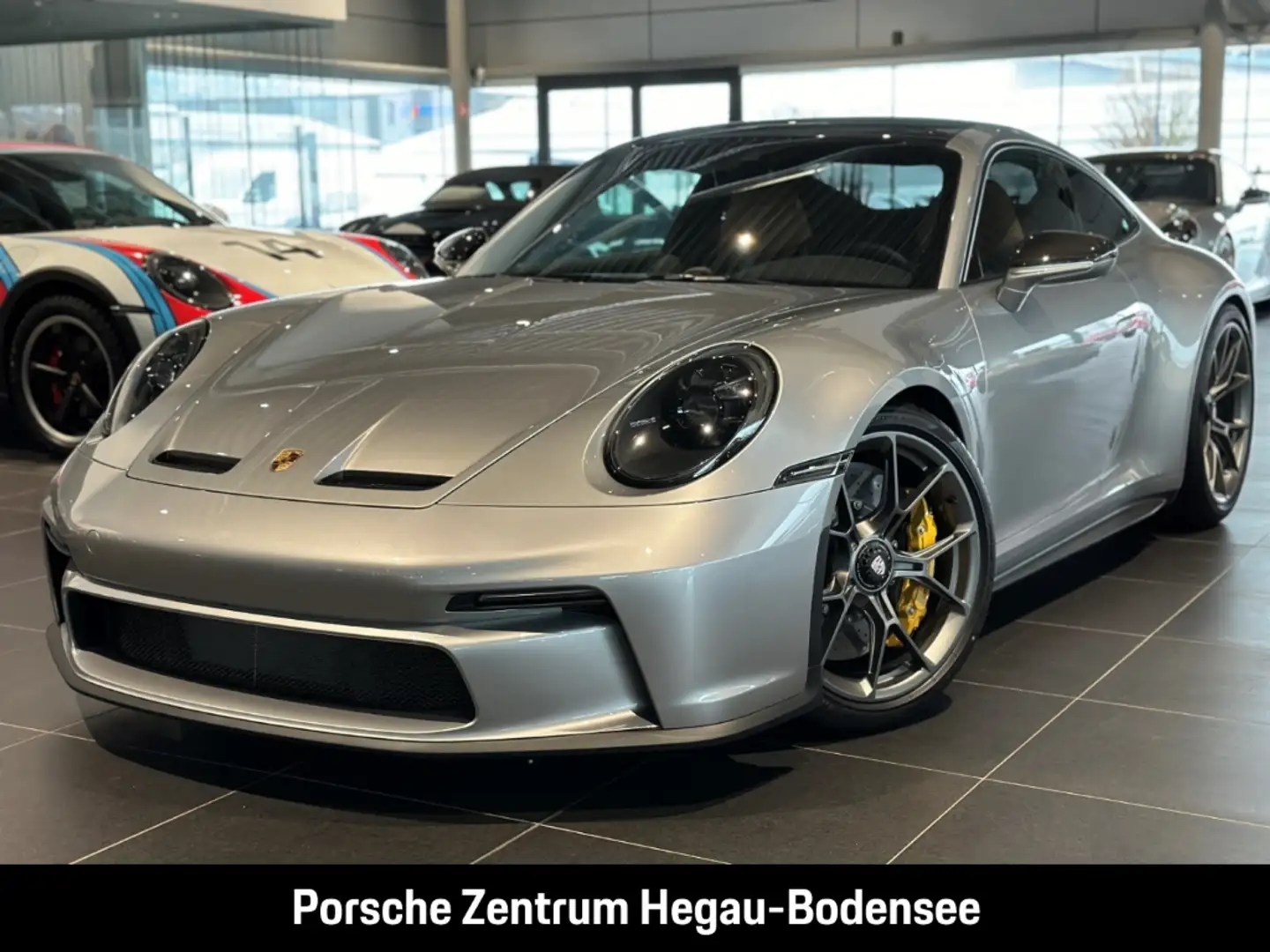 Porsche 992 (911) GT3 Touring/Exclusive Manufaktur Silber - 1