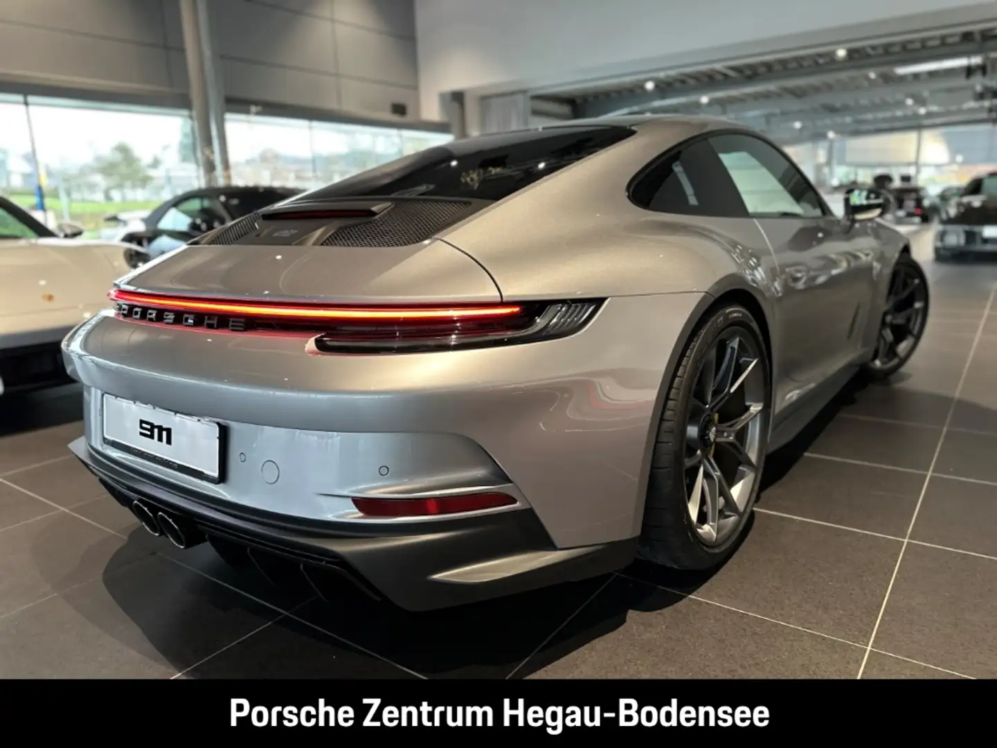 Porsche 992 (911) GT3 Touring/Exclusive Manufaktur Silber - 2