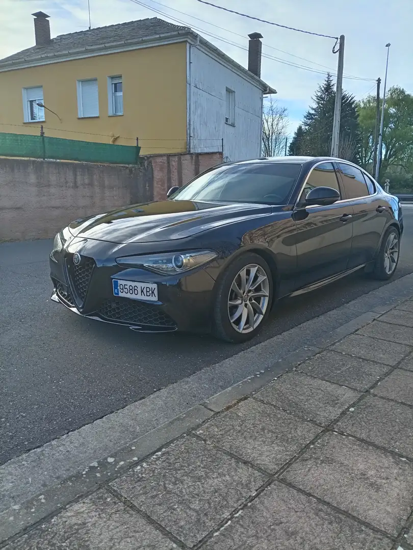 Alfa Romeo Giulia 2.2 Diesel Super 180 - 2