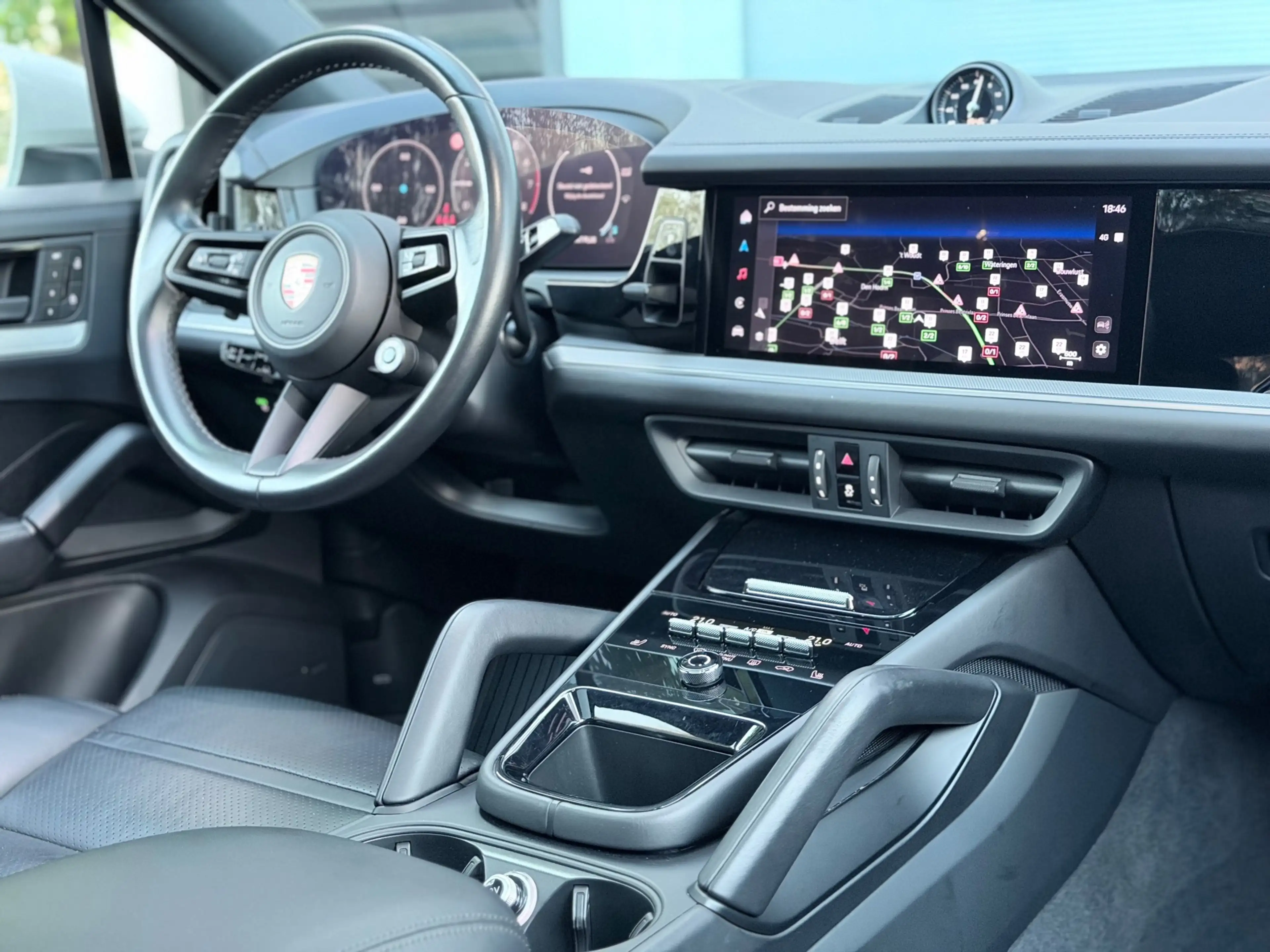 Porsche Cayenne 3.0 E-Hybrid Pano/Bose/360/Memory — photo 20