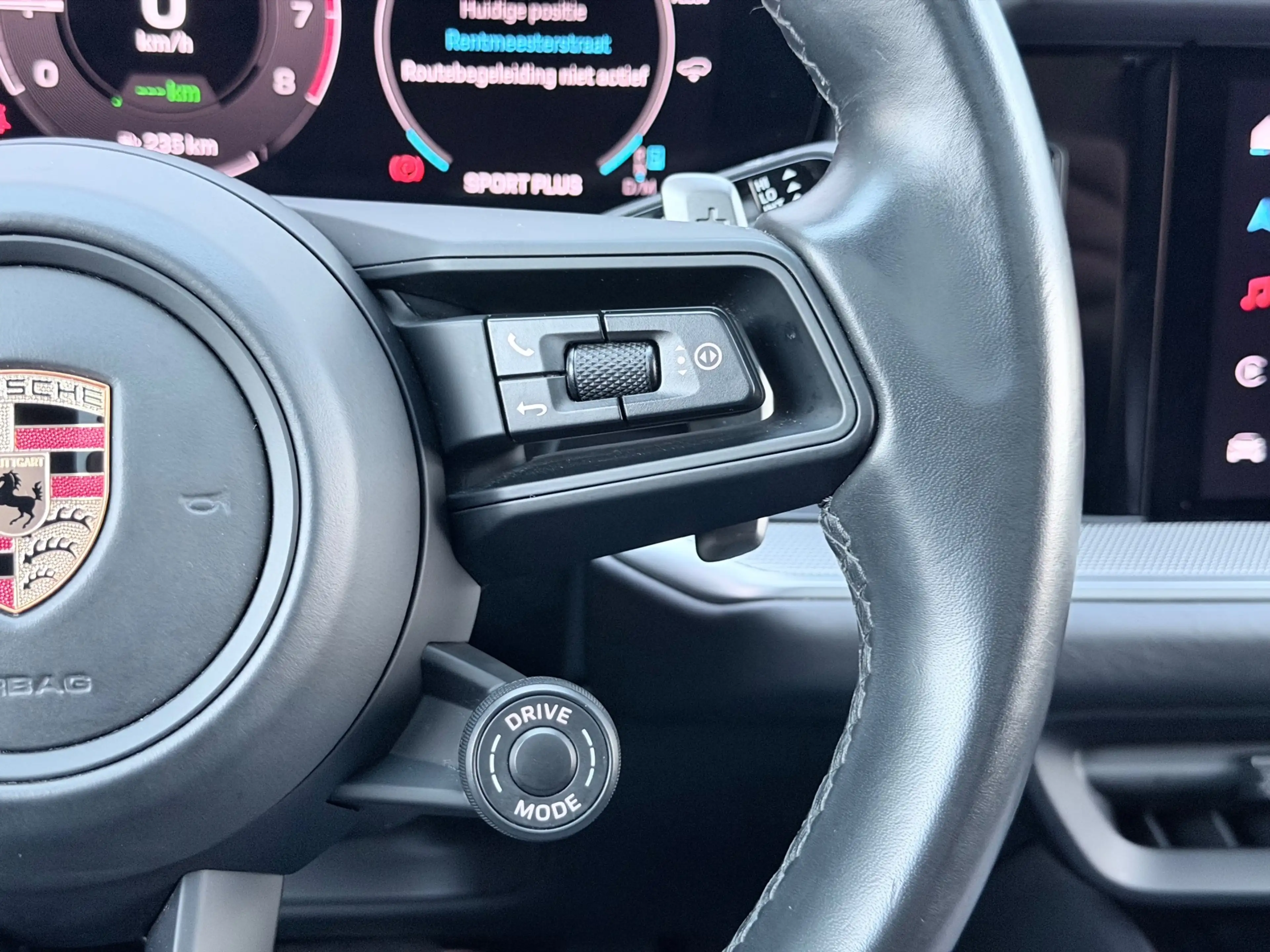 Porsche Cayenne 3.0 E-Hybrid Pano/Bose/360/Memory — photo 19