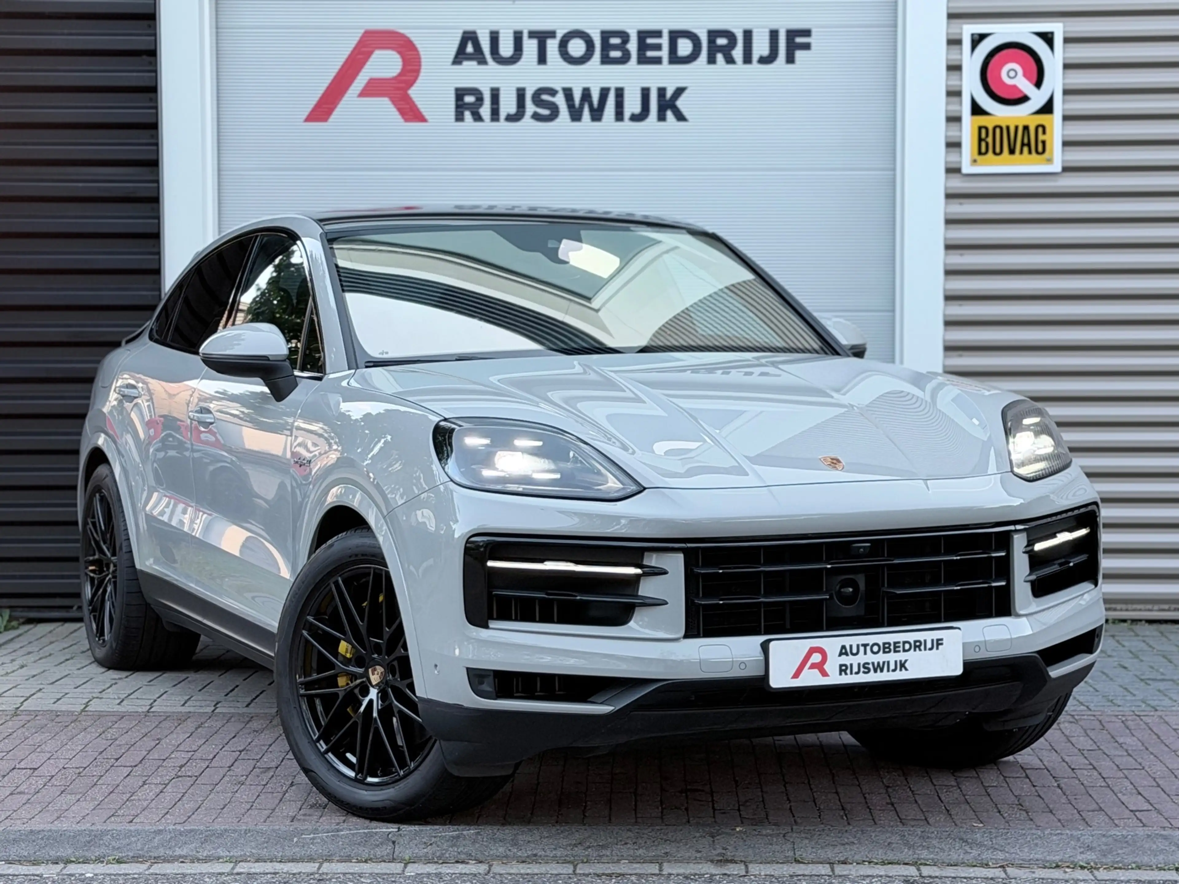 Porsche Cayenne 3.0 E-Hybrid Pano/Bose/360/Memory — photo 6