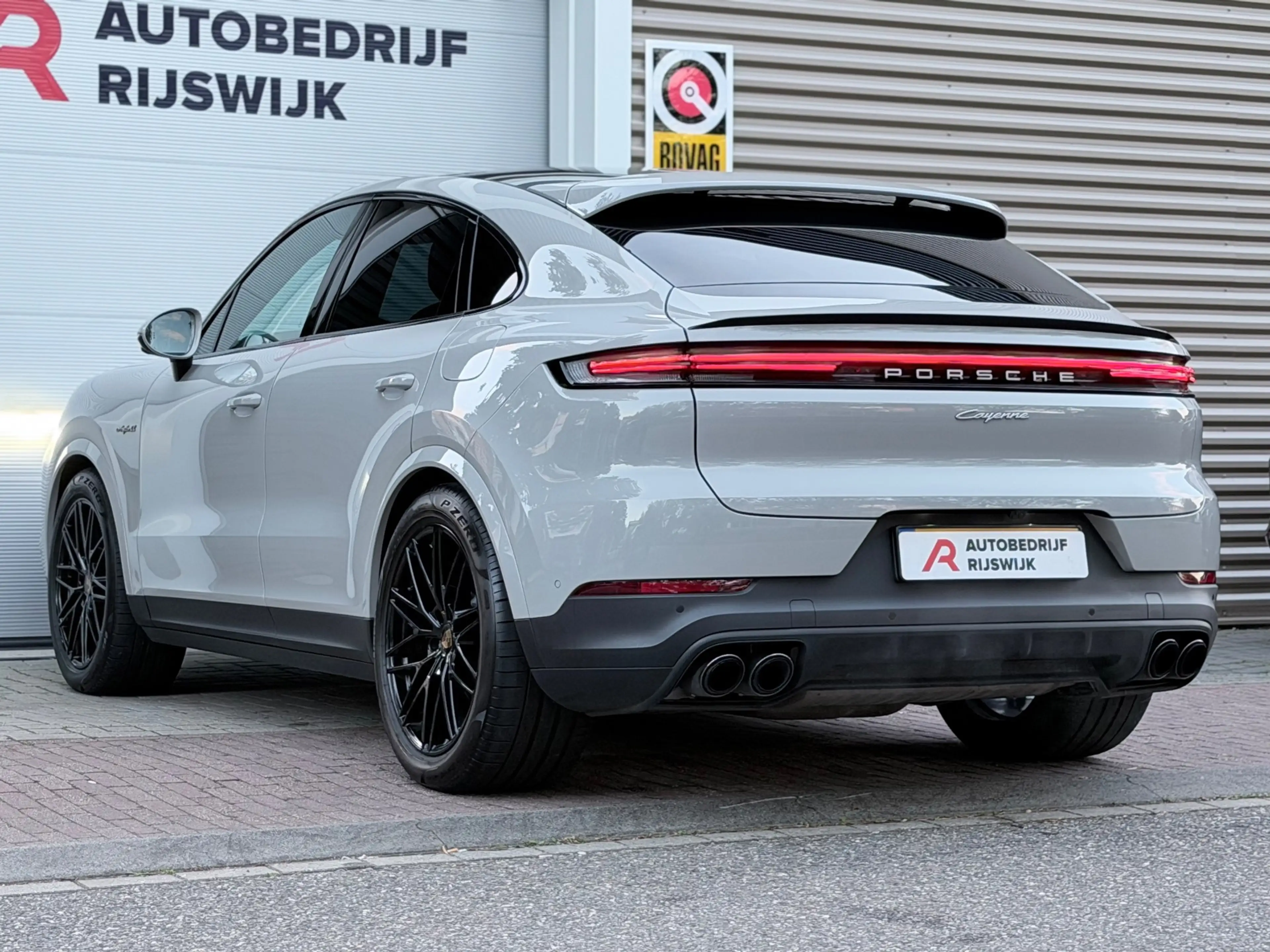 Porsche Cayenne 3.0 E-Hybrid Pano/Bose/360/Memory — photo 8