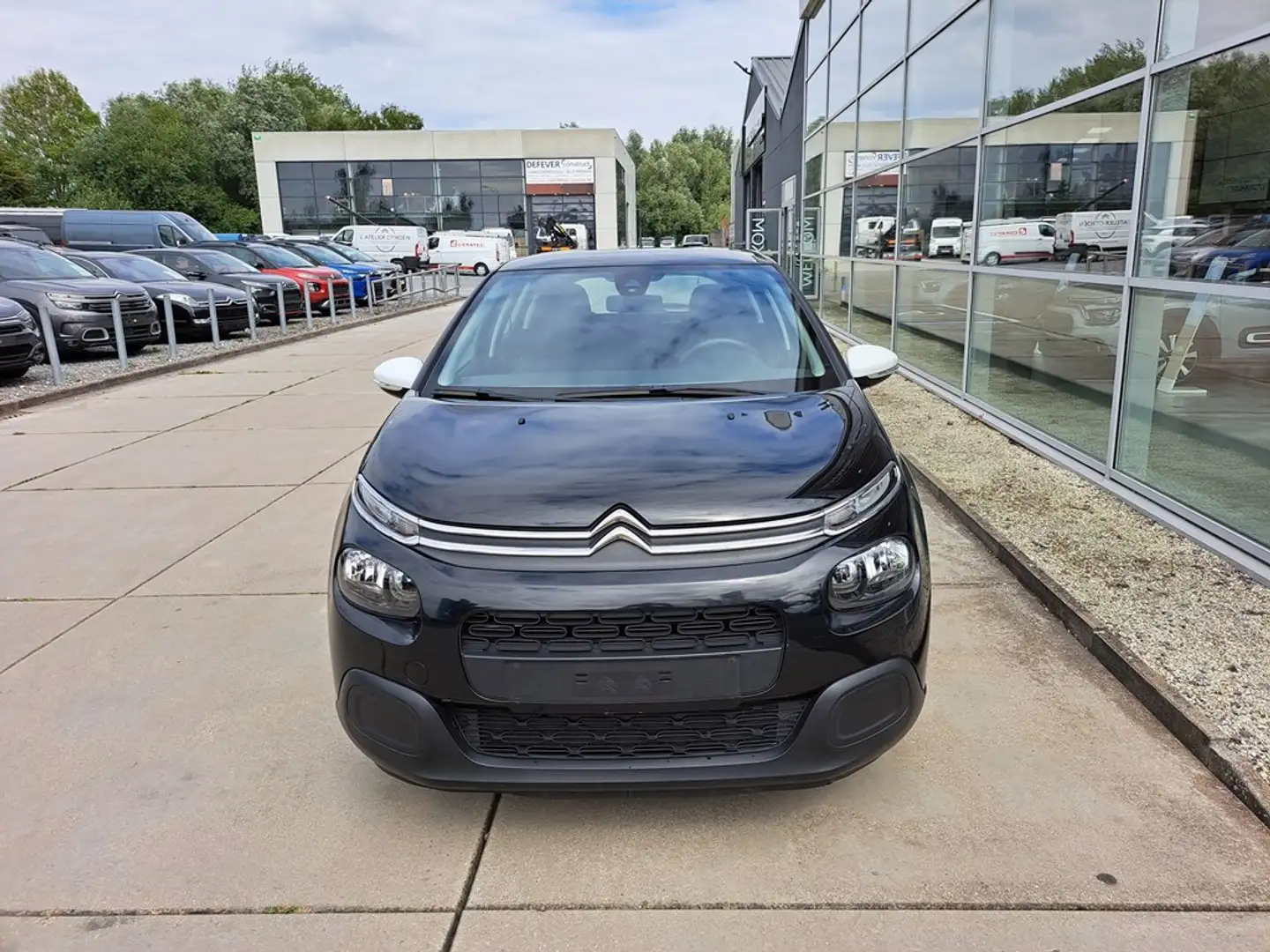 Citroen C3 C3 1.2 PURE TECH 83 LIVE GPS BY APP Zwart - 2