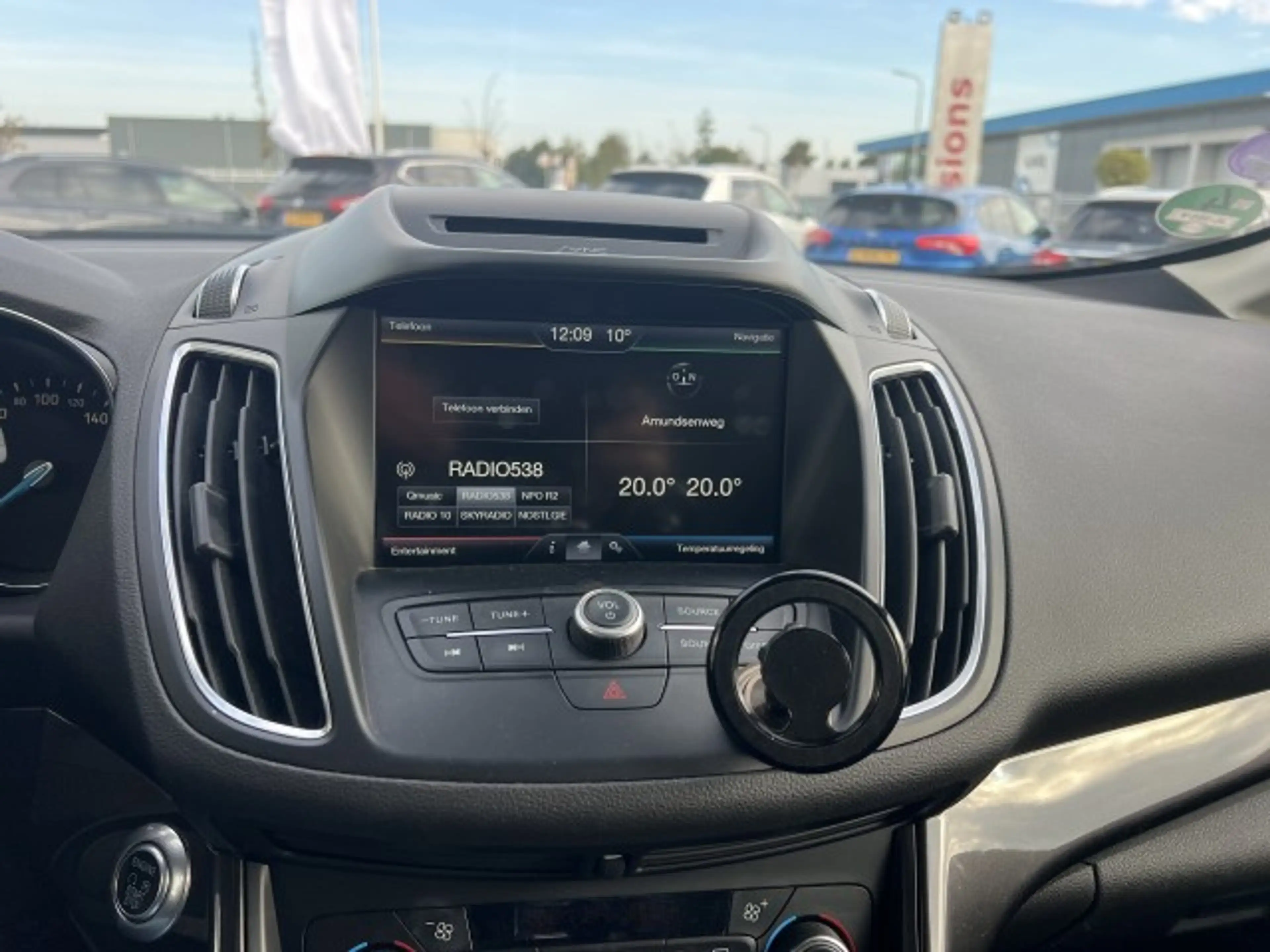 Ford C-Max 1.0 EcoBoost 125pk Titanium , trekhaak , voorruitv — photo 15