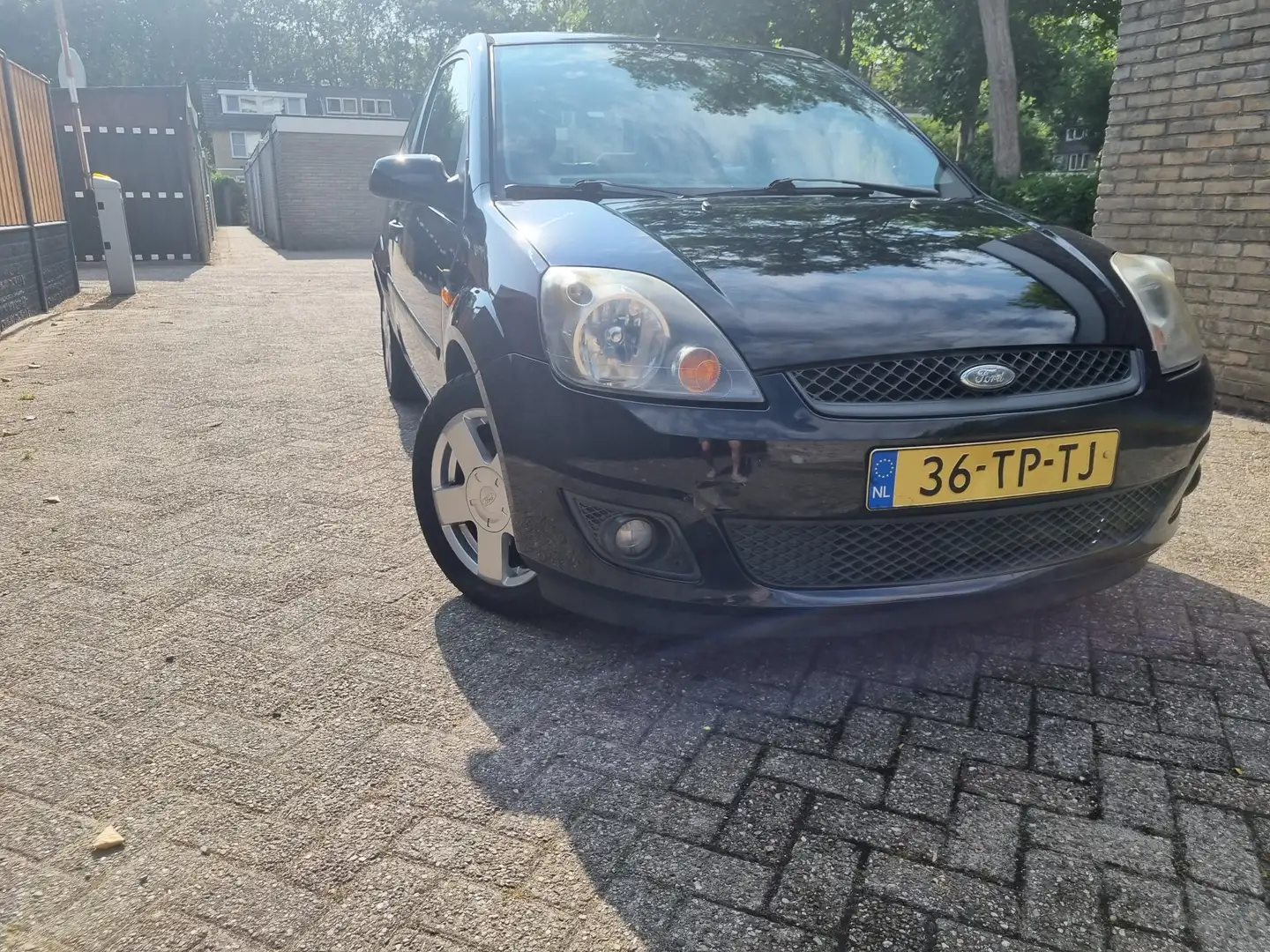 Ford Fiesta Zeer Zuinige 1.3-8V SPORT Weinig Kilometerstand Blauw - 1