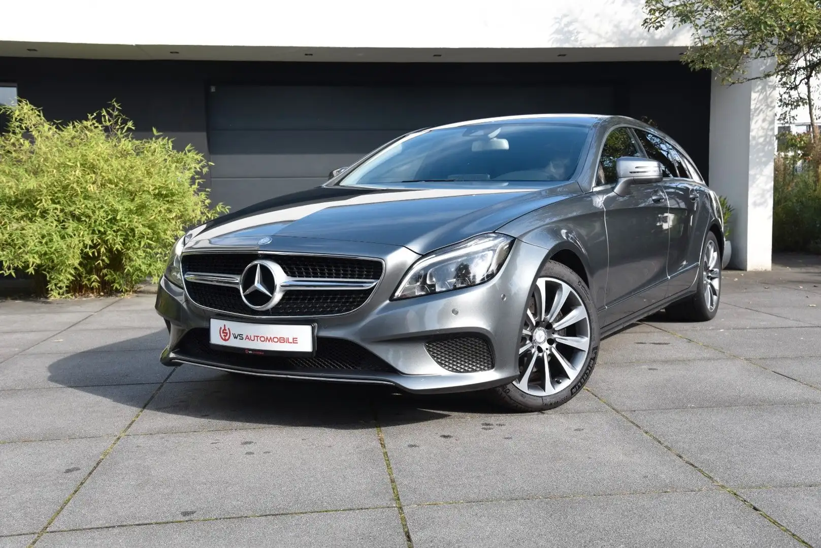 Mercedes-Benz CLS 220 *STANDHEIZUNG/360° CAM* Grau - 1