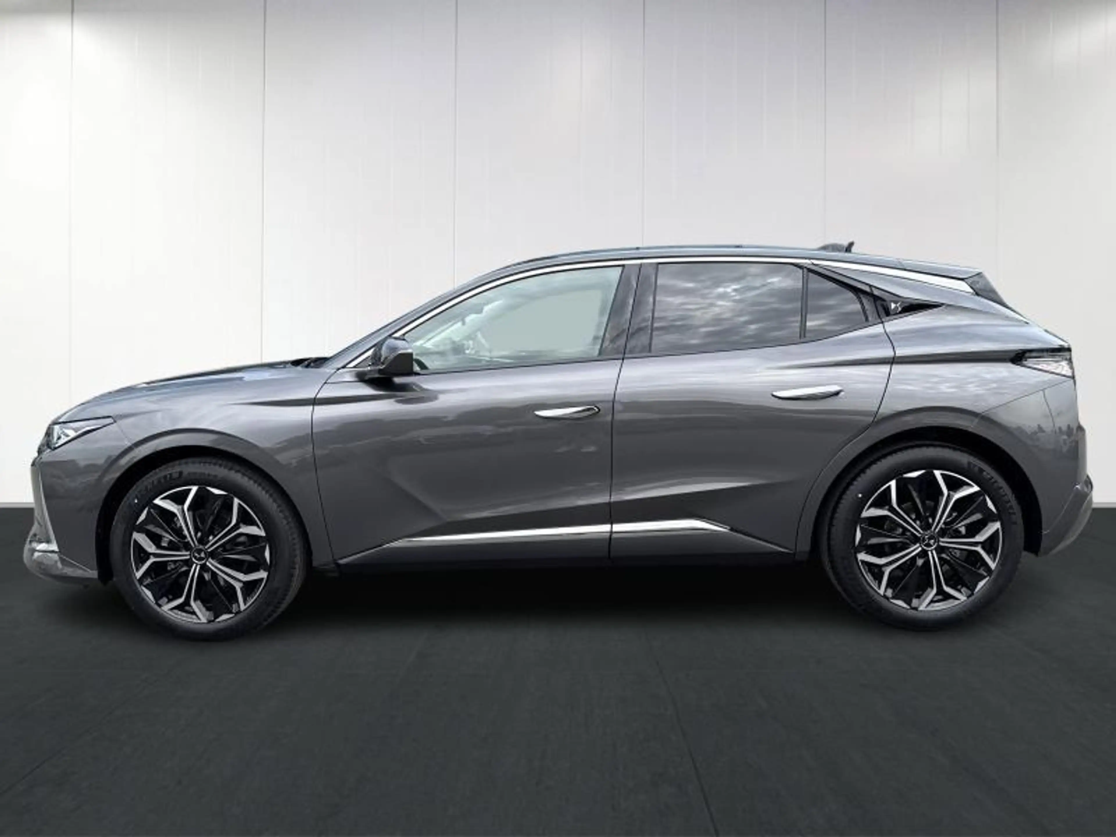 DS Automobiles DS 4 ETOILE — photo 7