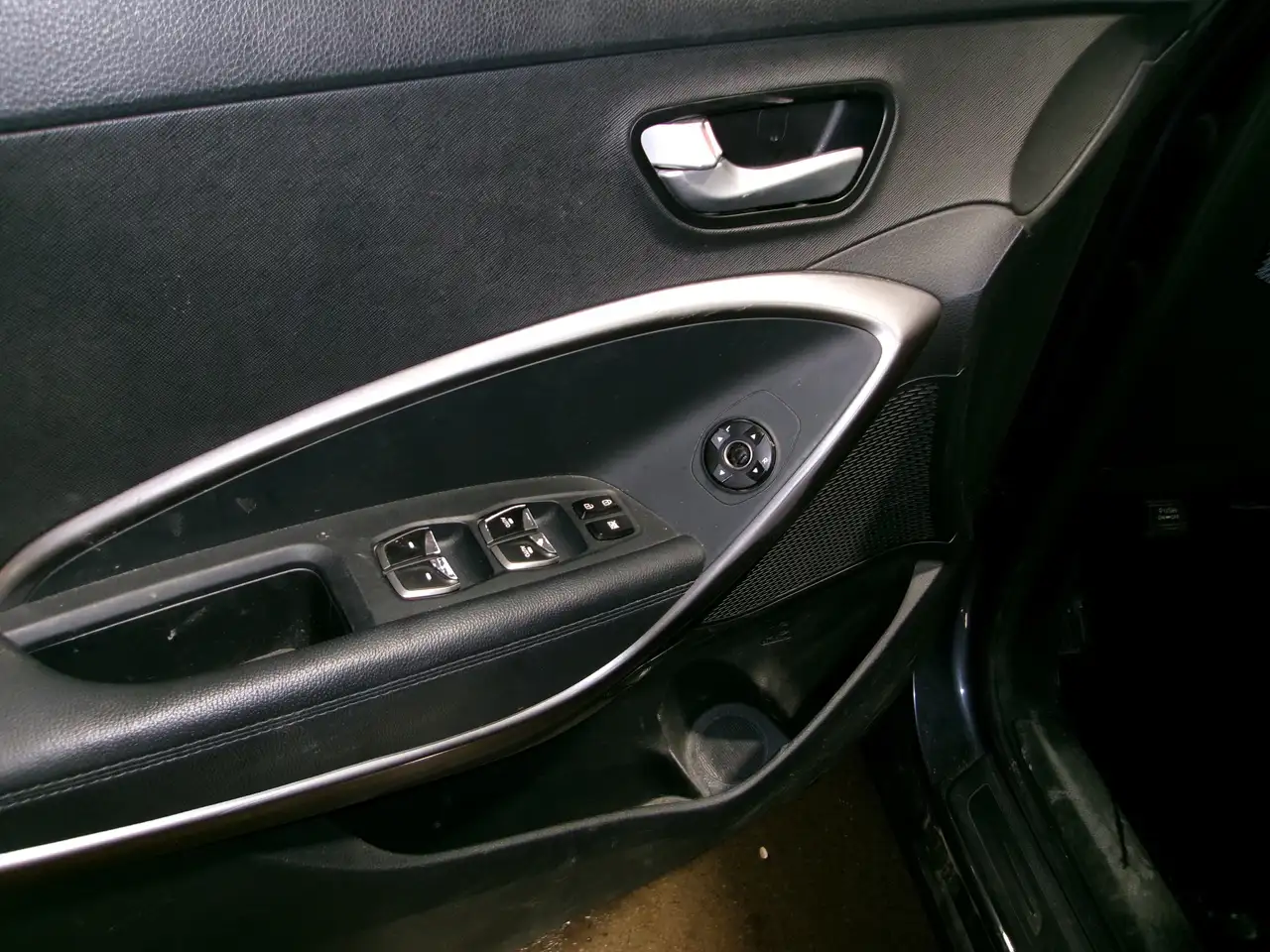 Hyundai SANTA FE снимка Hyundai SANTA FE