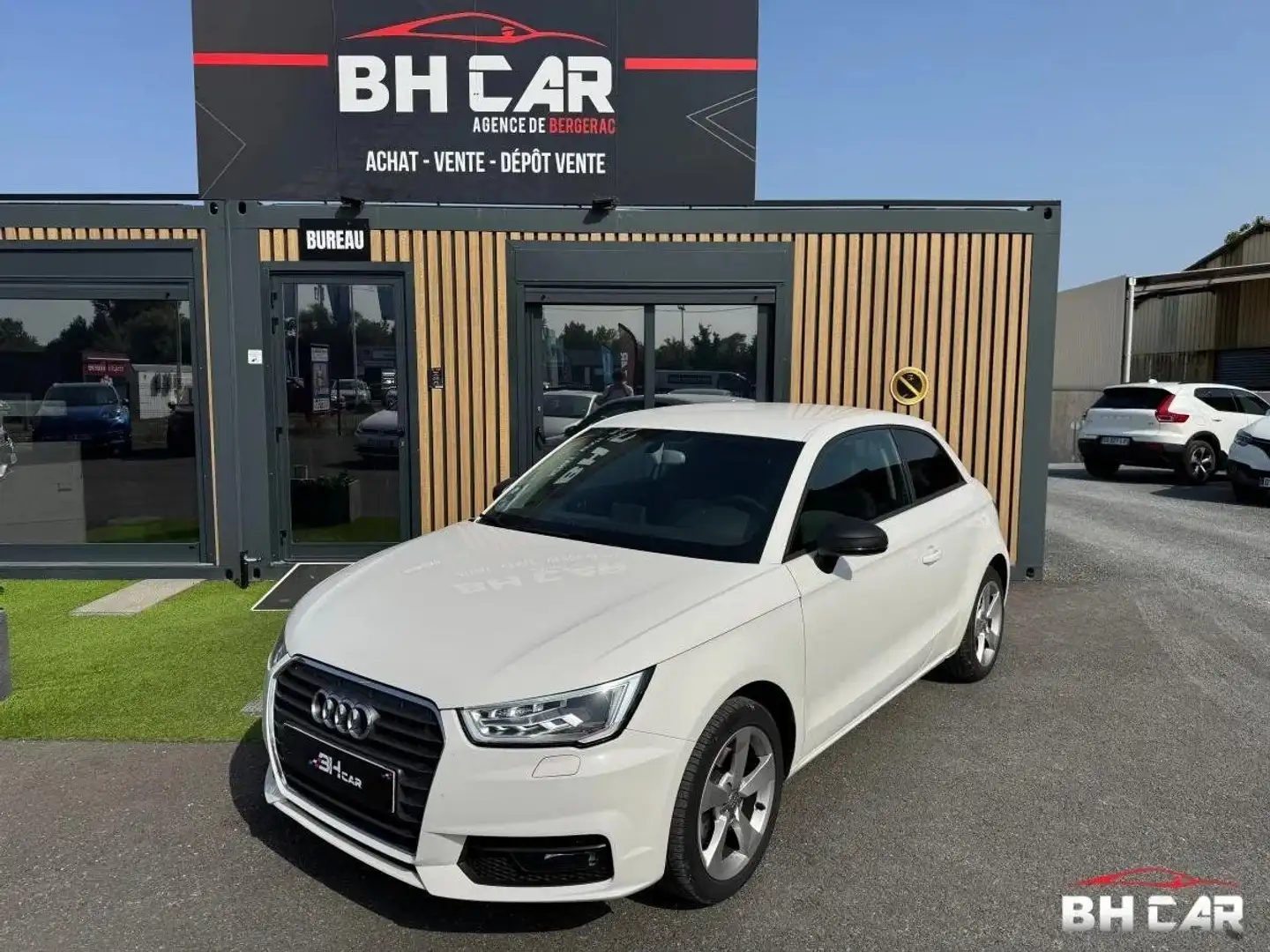 Audi A1 1.4 TFSI 125ch AMBITION Phares xenon radar recul Blanco - 1