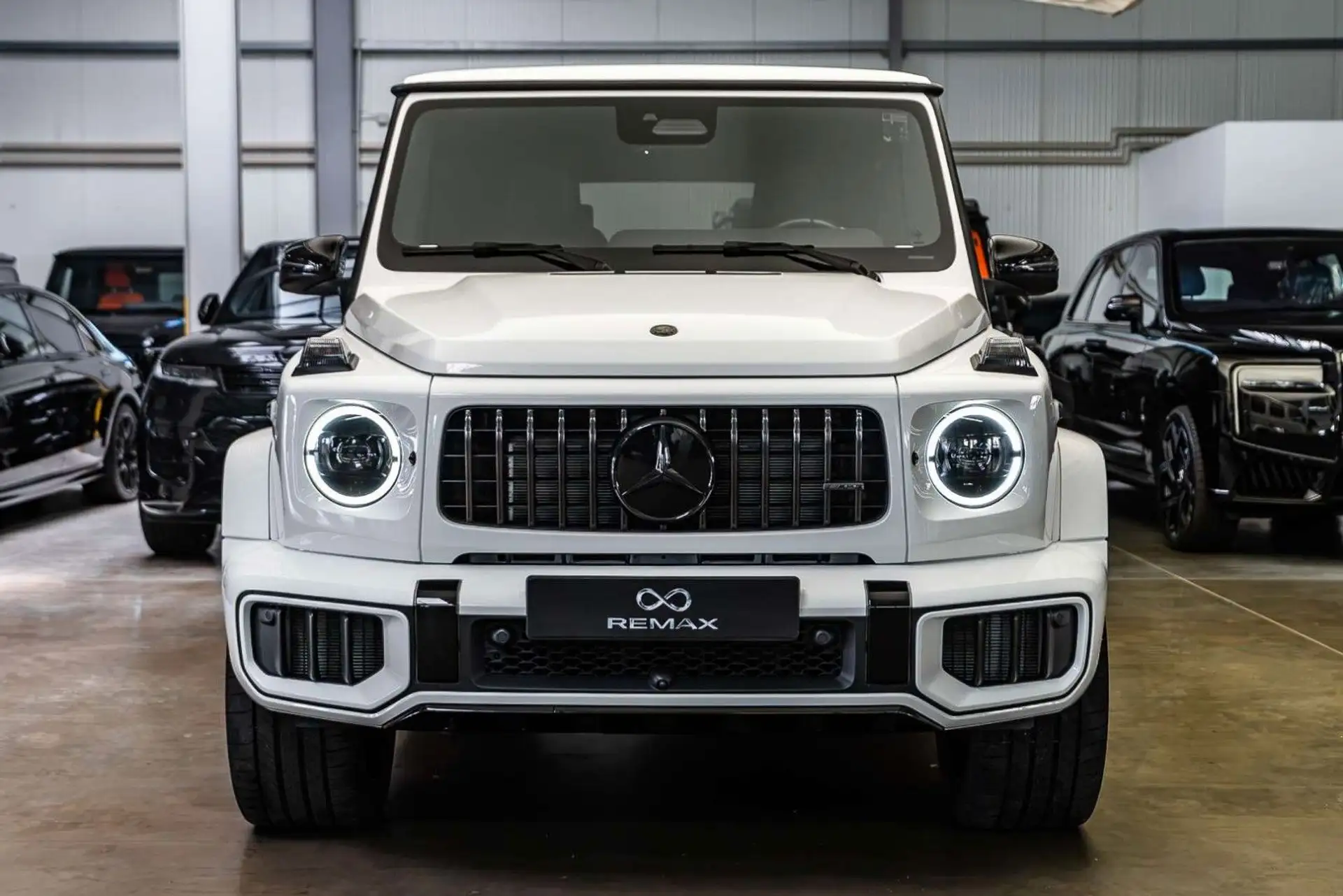 벤츠 G-Class G 63 AMG 2026 실버 사진 6