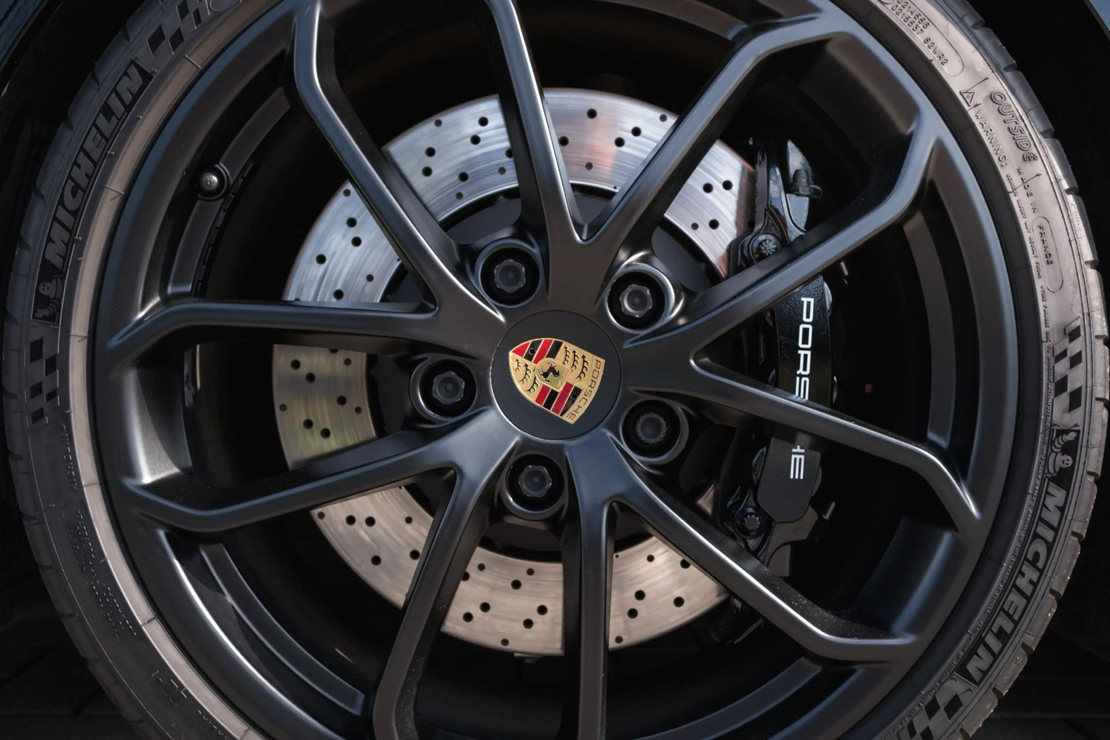 Porsche Boxster 718 Spyder-BOSE -Sound-Approved-1. Hand — photo 13