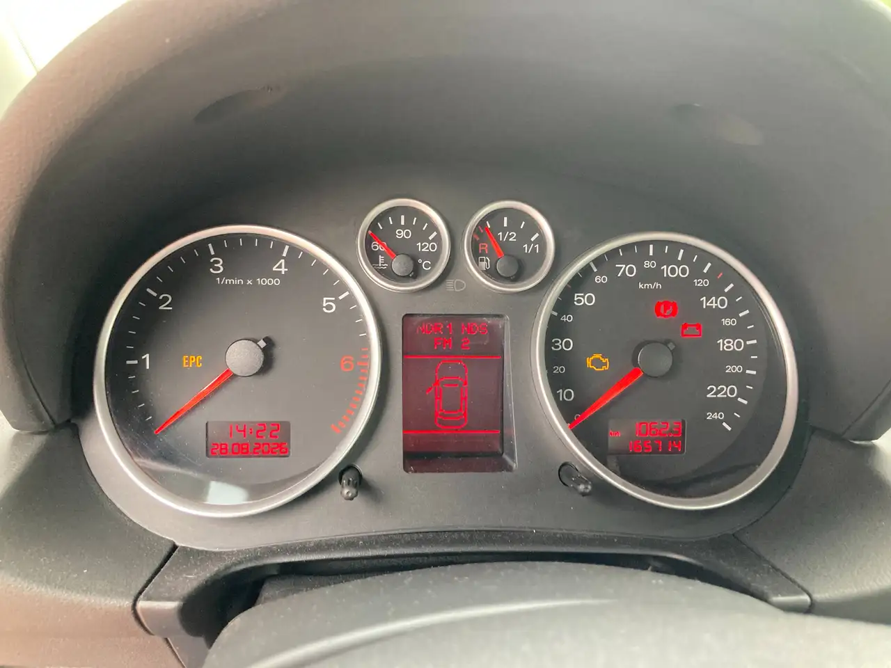 Audi A2 1.4, foto 11