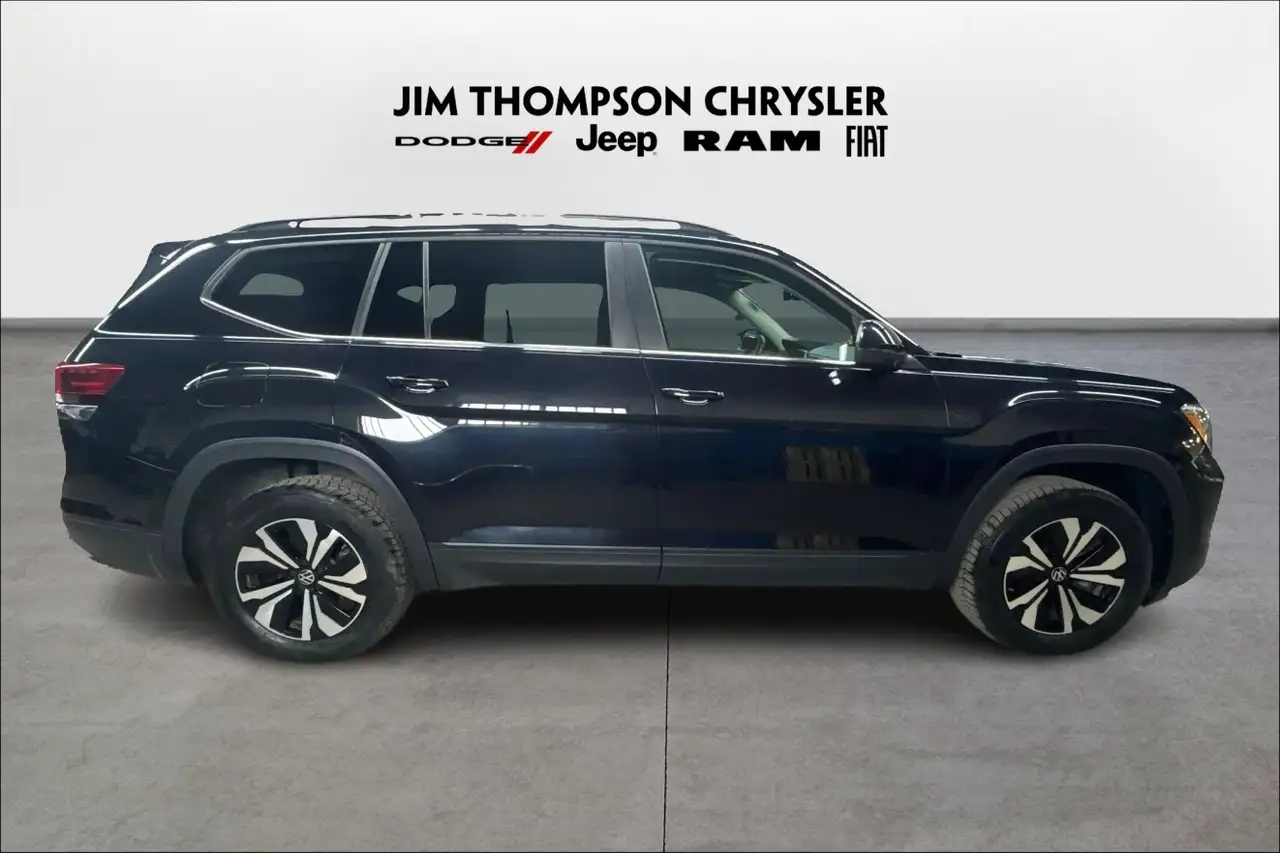 Volkswagen Atlas снимка Volkswagen Atlas