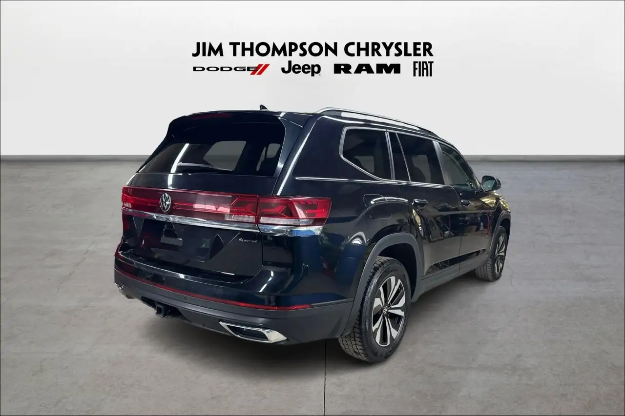 Volkswagen Atlas снимка Volkswagen Atlas