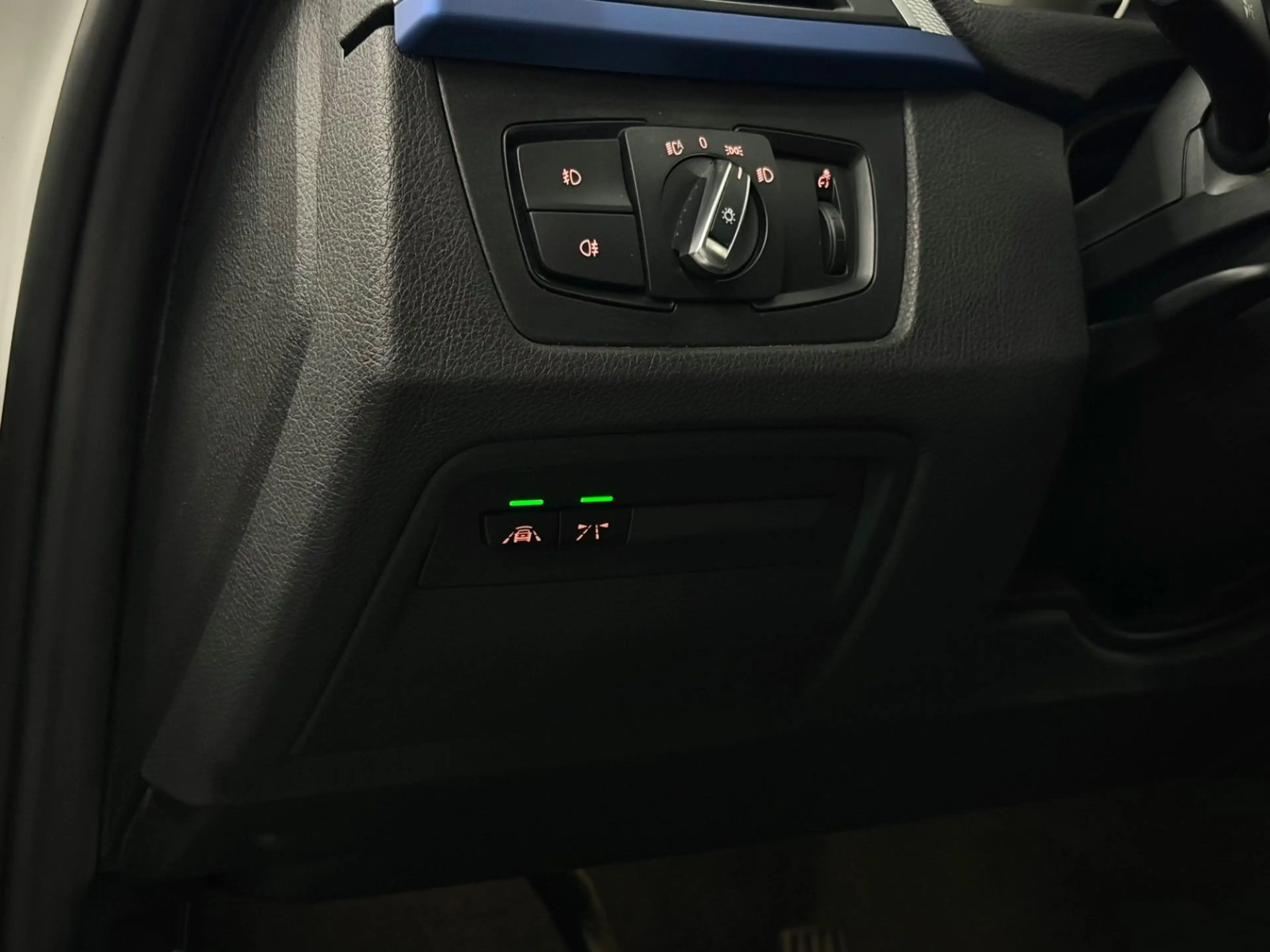 BMW 330 d M-Sport PANO/ACC/NAVI/SPUR-H/ALCANTARA/AHK — photo 15