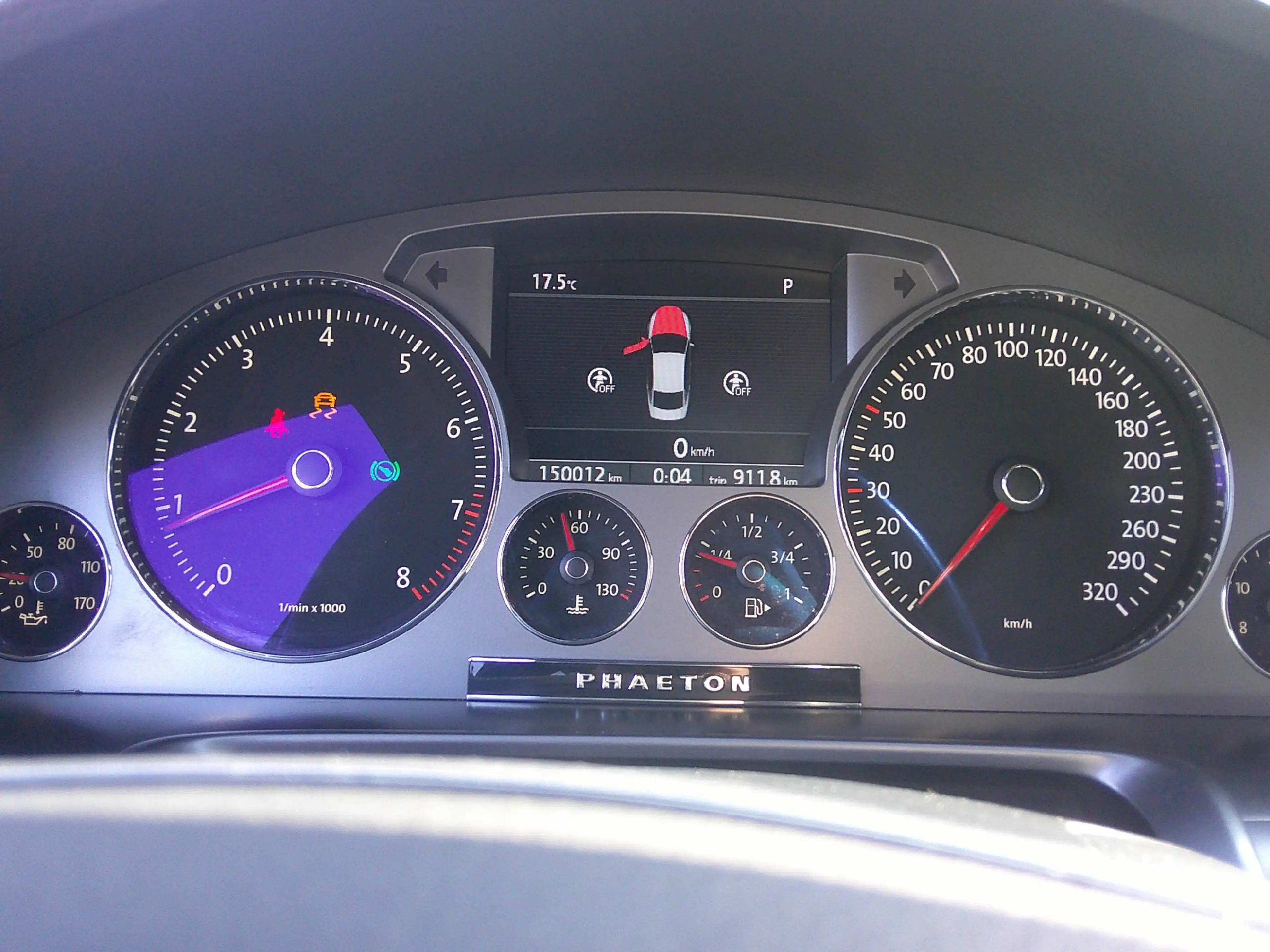 Volkswagen Phaeton V8 5-Sitzer 4Motion — photo 6