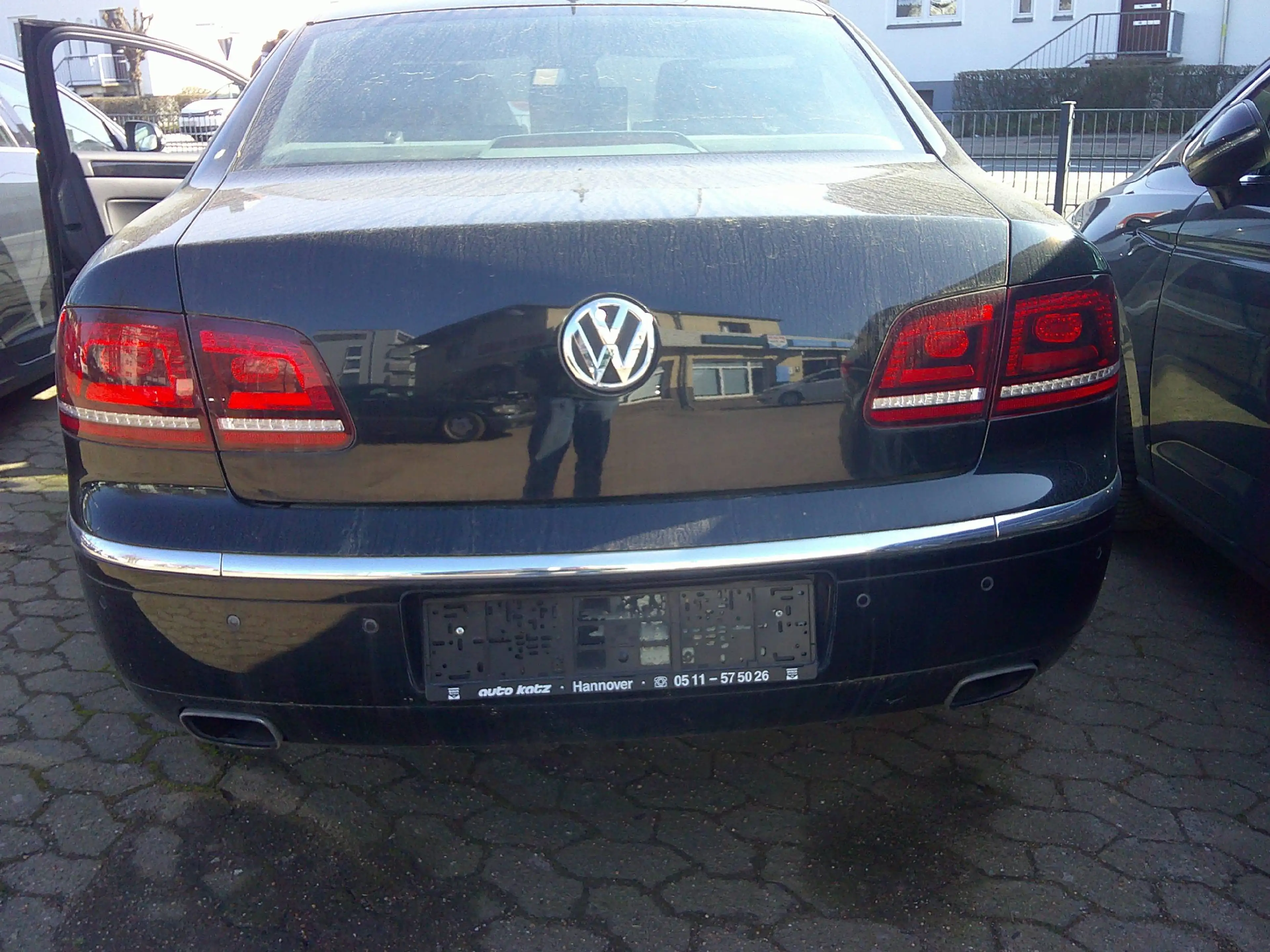 Volkswagen Phaeton V8 5-Sitzer 4Motion — photo 11
