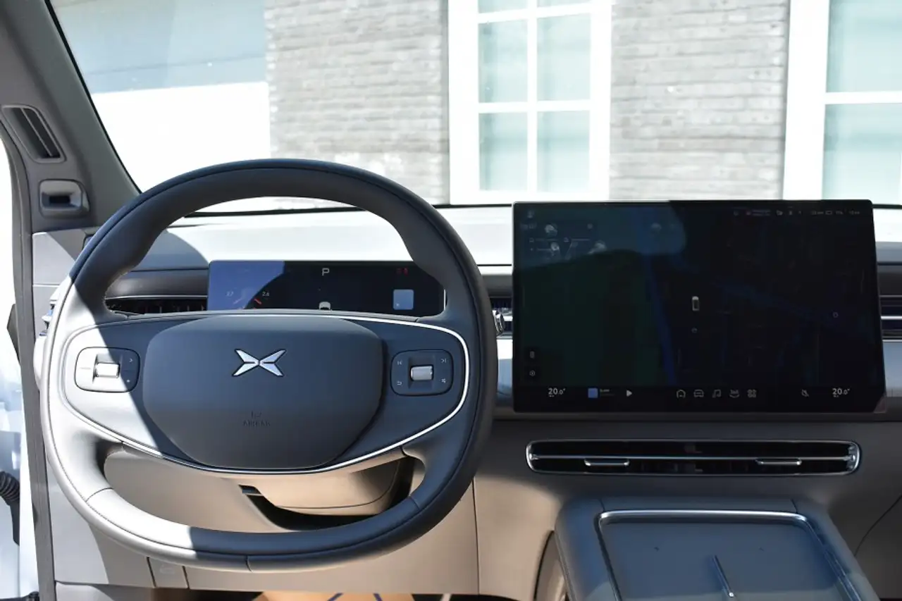 XPENG G6