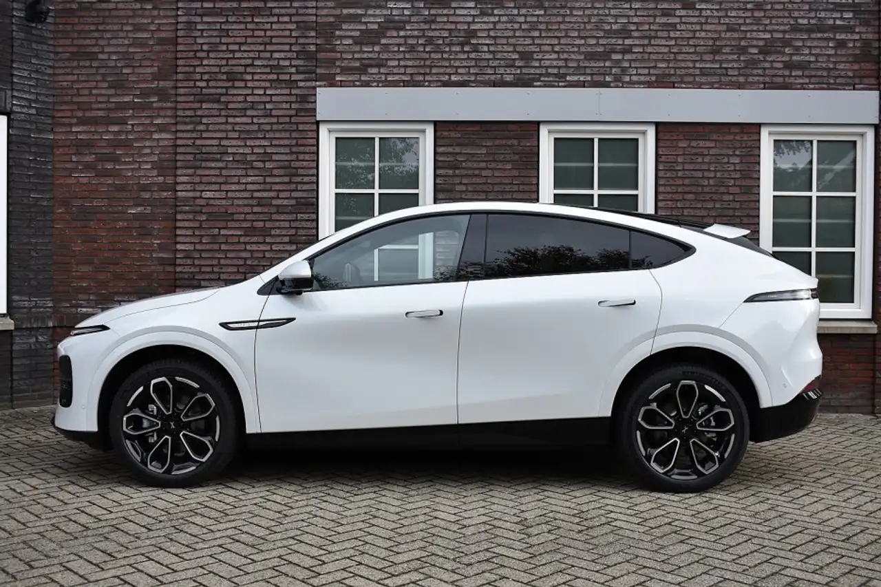 XPENG G6