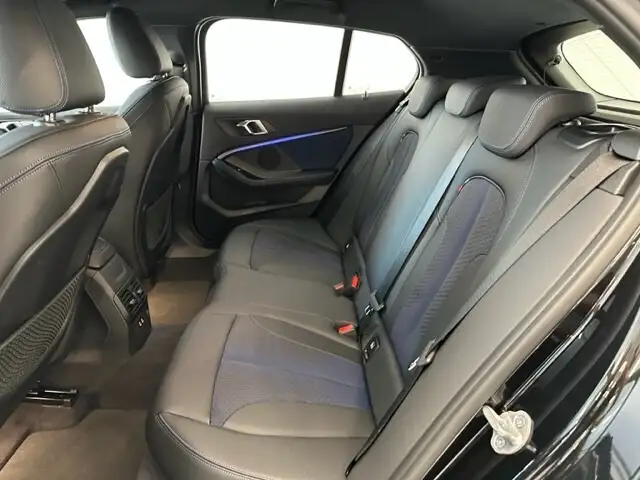BMW 1 Series view 7
