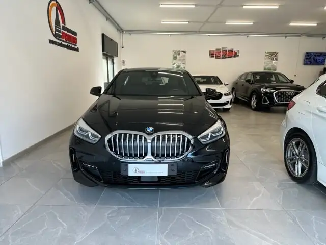 BMW 1 Series view 2