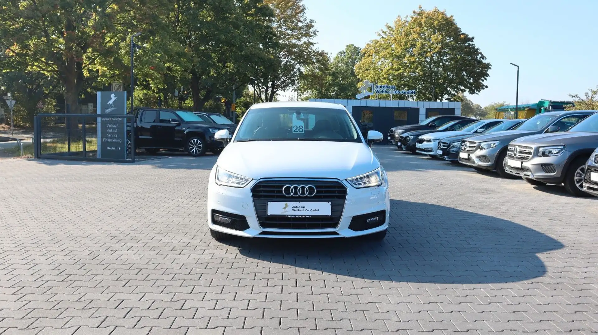 Audi A1 Sport 1.4 TFSI DSG MMI Xenon PDC Klima SitzHz Blanc - 2