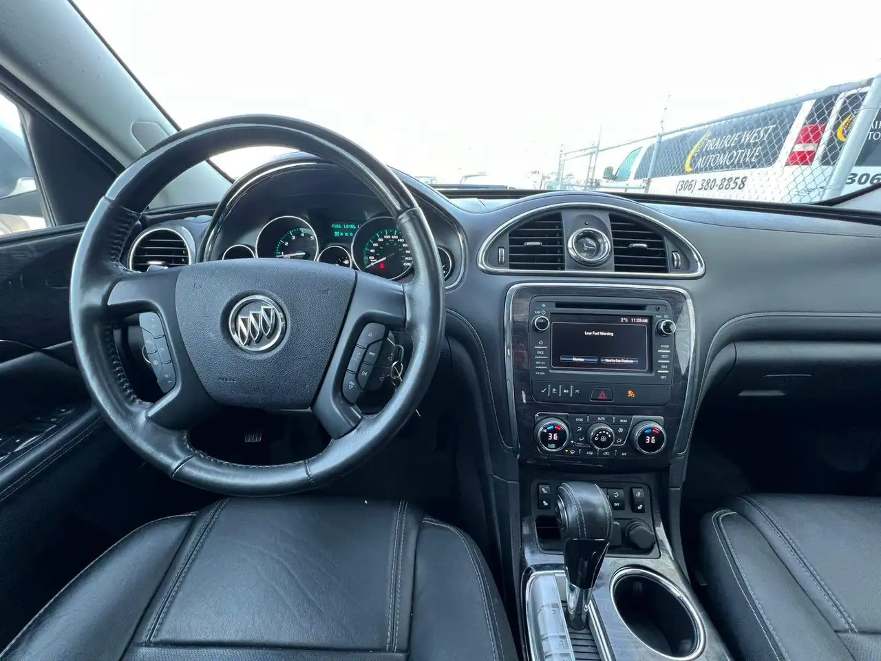 Buick Enclave снимка Buick Enclave