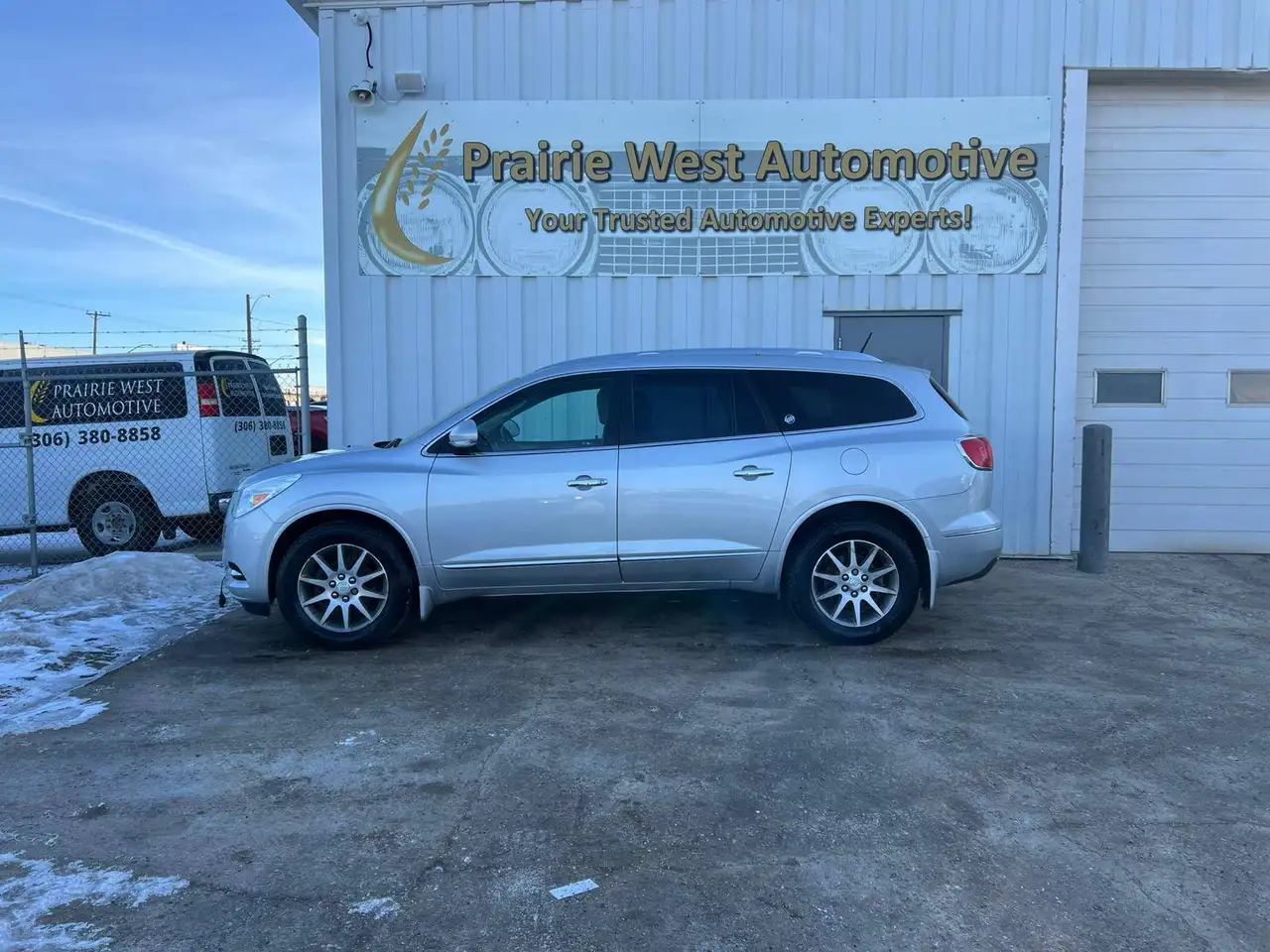 Buick Enclave снимка Buick Enclave