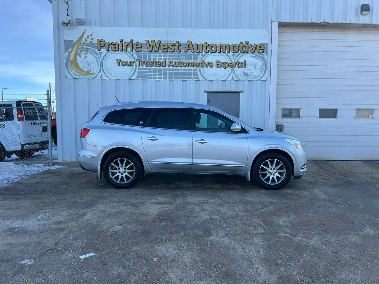 Buick Enclave снимка Buick Enclave