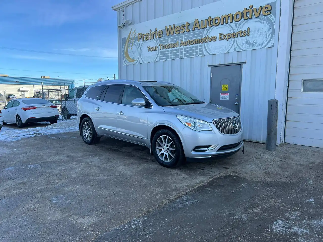 Buick Enclave снимка Buick Enclave