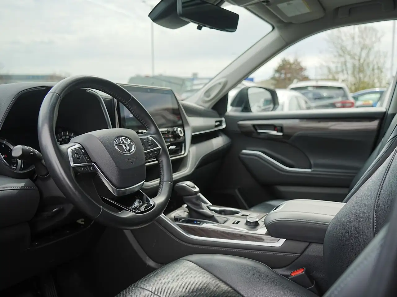 Toyota Highlander снимка Toyota Highlander