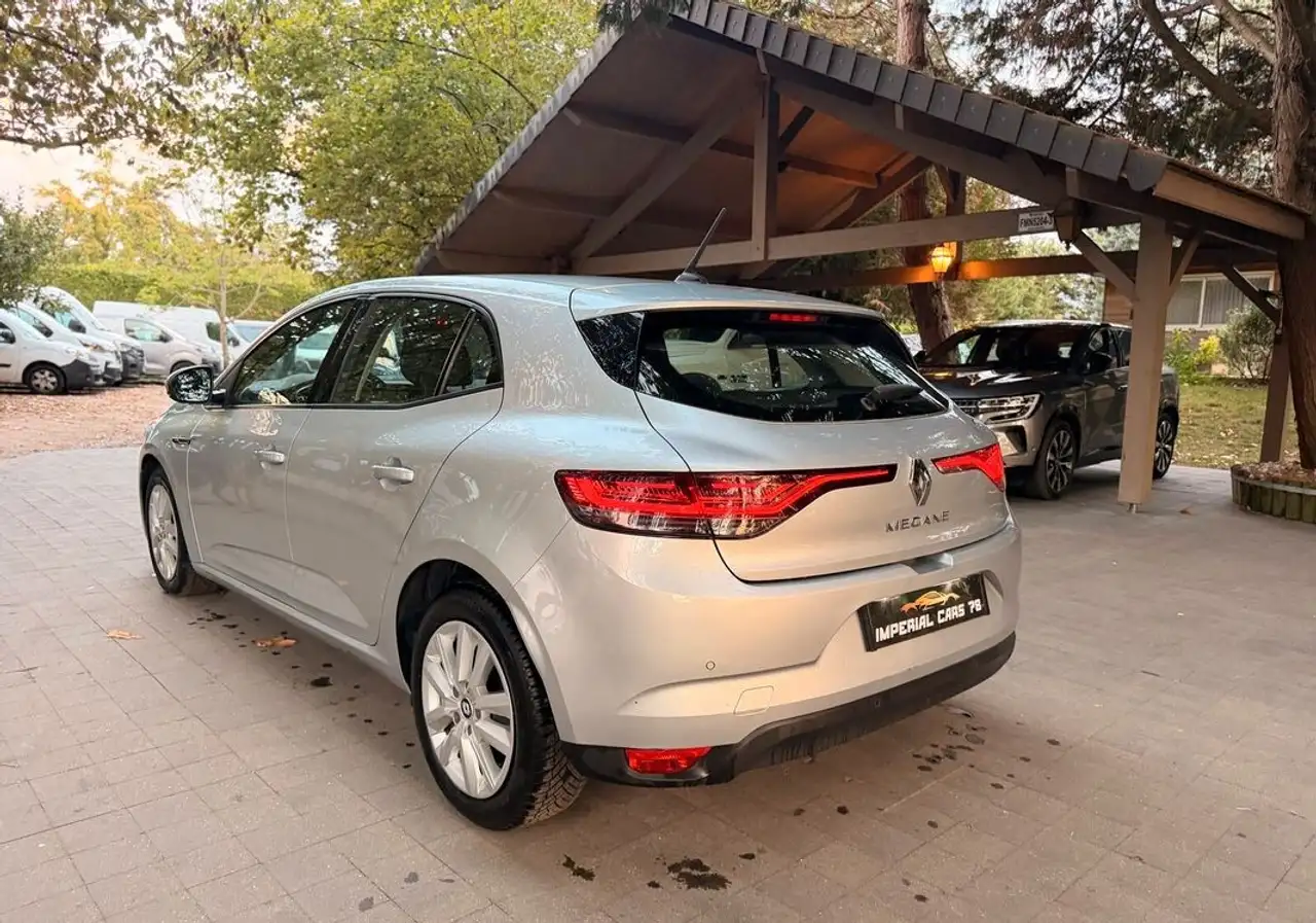 Renault Megane Berline — photo 4
