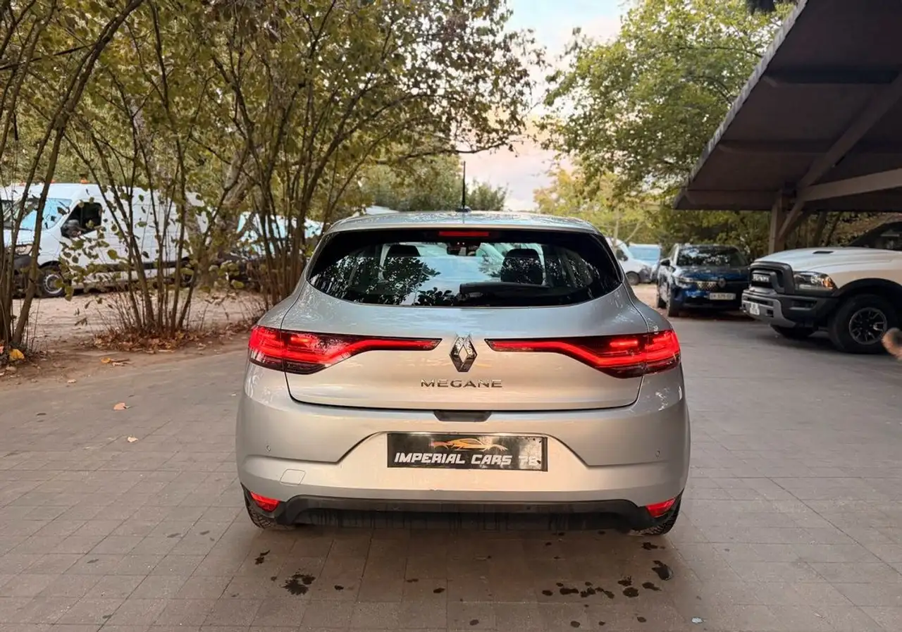 Renault Megane Berline — photo 5