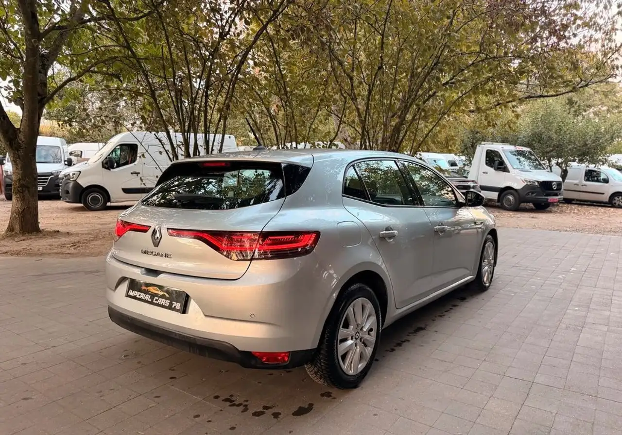 Renault Megane Berline — photo 6