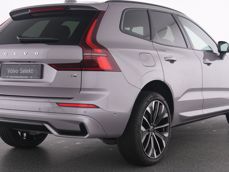 Volvo XC60 T8 Recharge Ultra Dark +MASSAGE+BO&WI+LEDER+PANO — photo 10