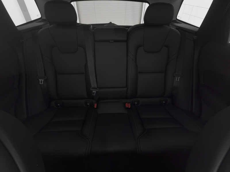 Volvo XC60 T8 Recharge Ultra Dark +MASSAGE+BO&WI+LEDER+PANO — photo 6