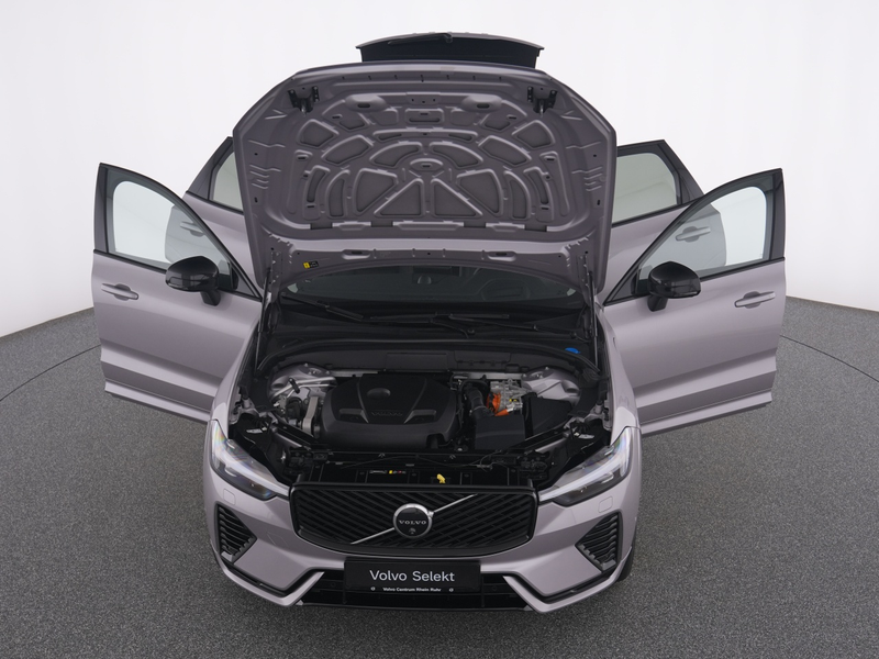 Volvo XC60 T8 Recharge Ultra Dark +MASSAGE+BO&WI+LEDER+PANO — photo 13