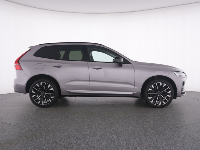 Volvo XC60 T8 Recharge Ultra Dark +MASSAGE+BO&WI+LEDER+PANO — photo 12