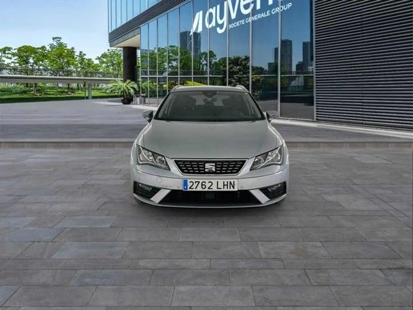 SEAT Leon ST 1.5 TGI GNC S&S Xcellence DSG7 130 srebrna - 2