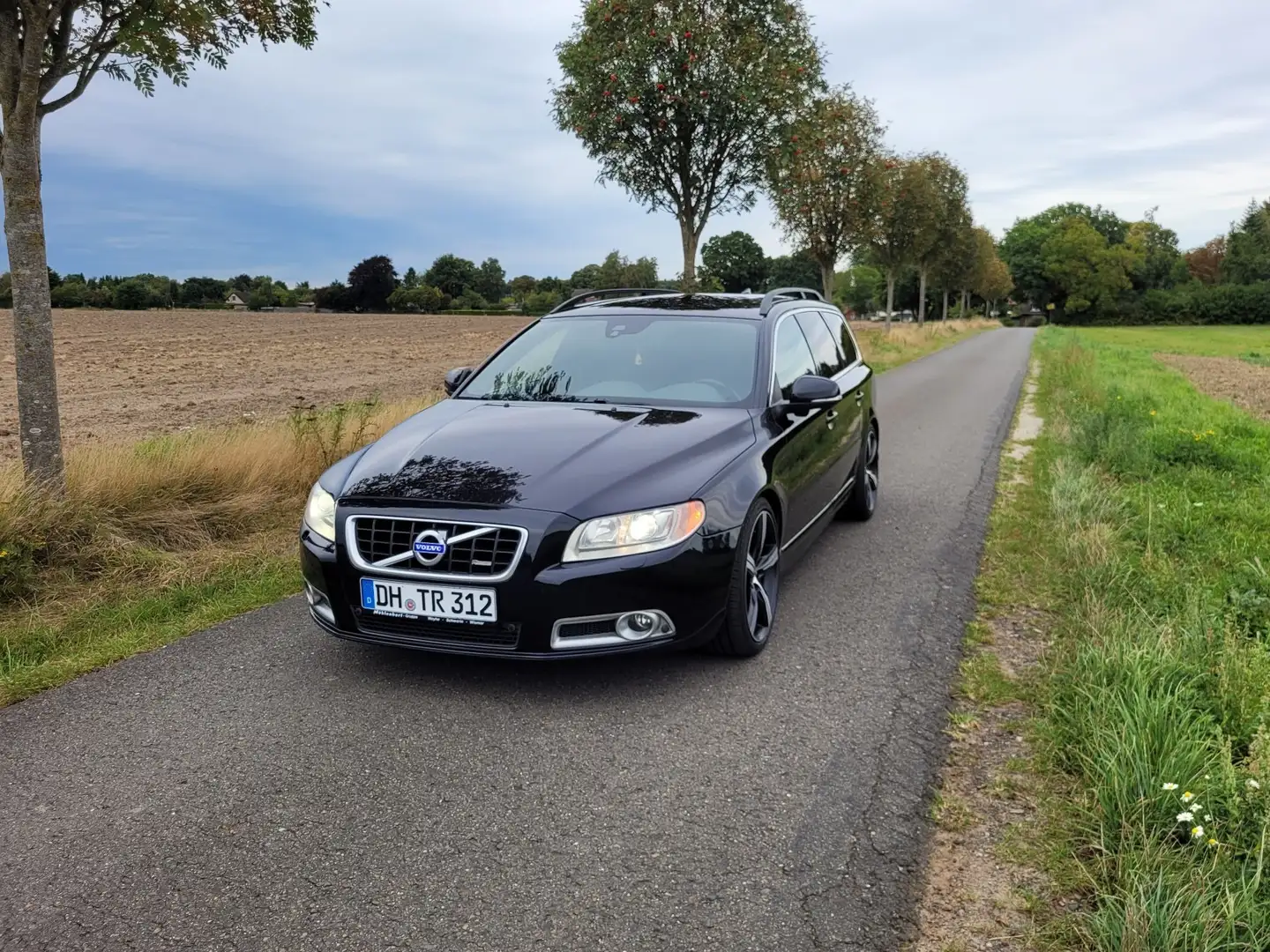 Volvo V70 D5 Geartronic Momentum - 1