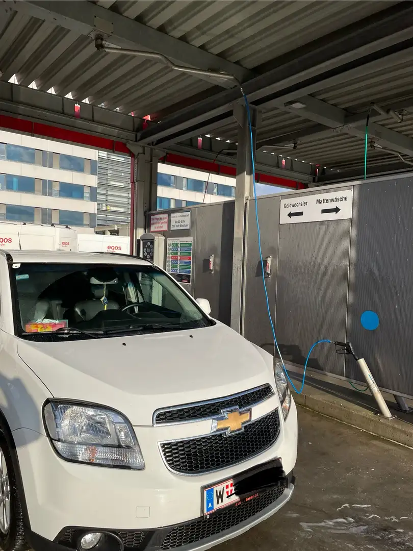 Chevrolet Orlando 2,0 LTZ+ DPF Aut. Weiß - 1