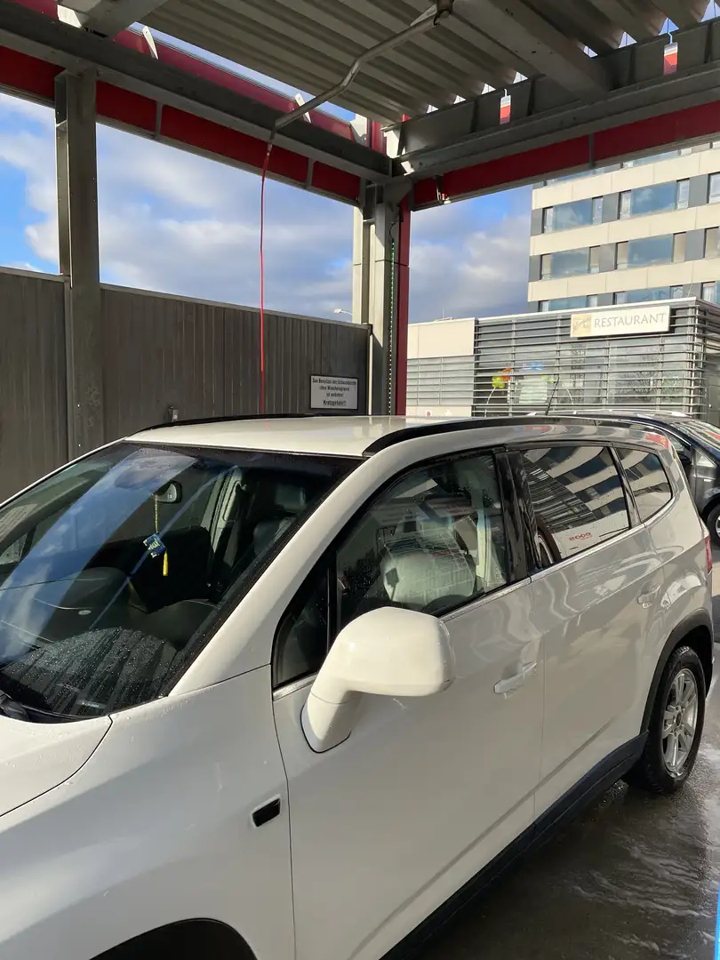 Chevrolet Orlando 2,0 LTZ+ DPF Aut. Weiß - 2