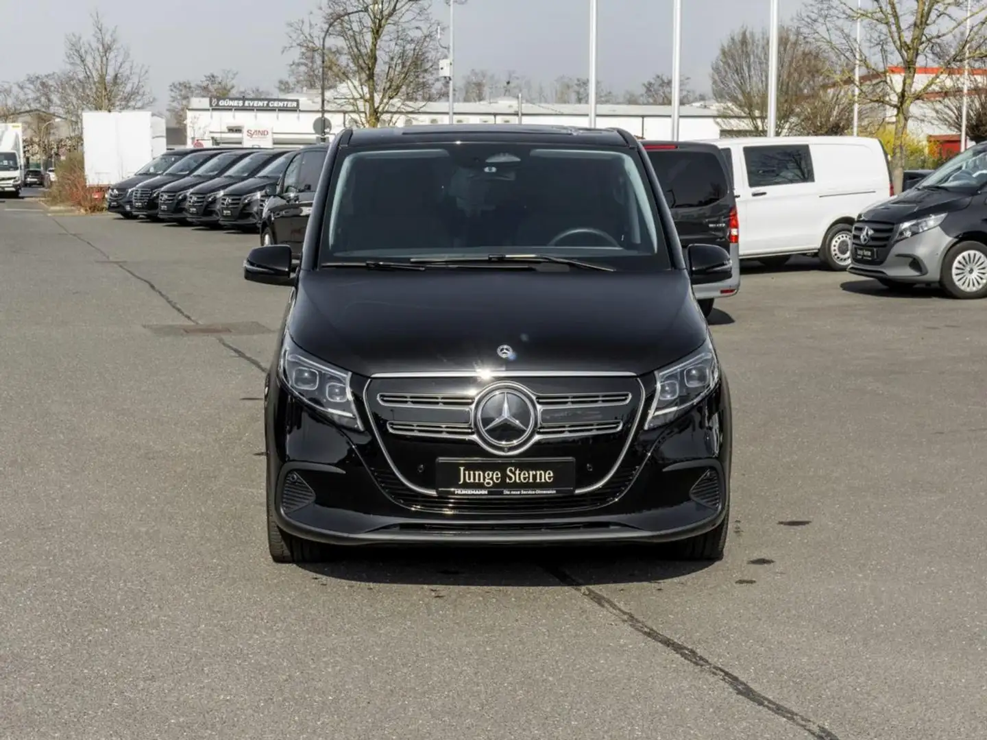 Mercedes-Benz EQV 250 Lang Distronic NP 84.517 360° Spiegel_P Negro - 2