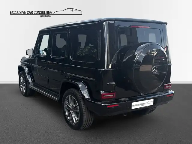 Mercedes-Benz G 500 view 4